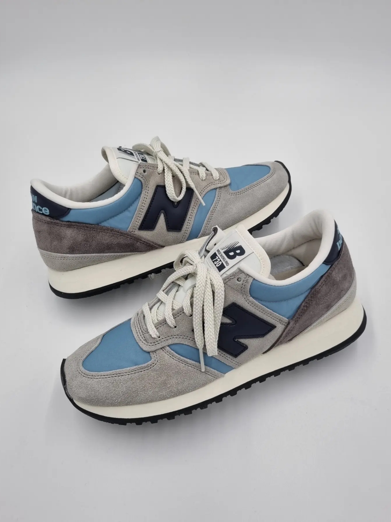 New Balance 730 Made in UK Pussywillow Gray 착용 스타일