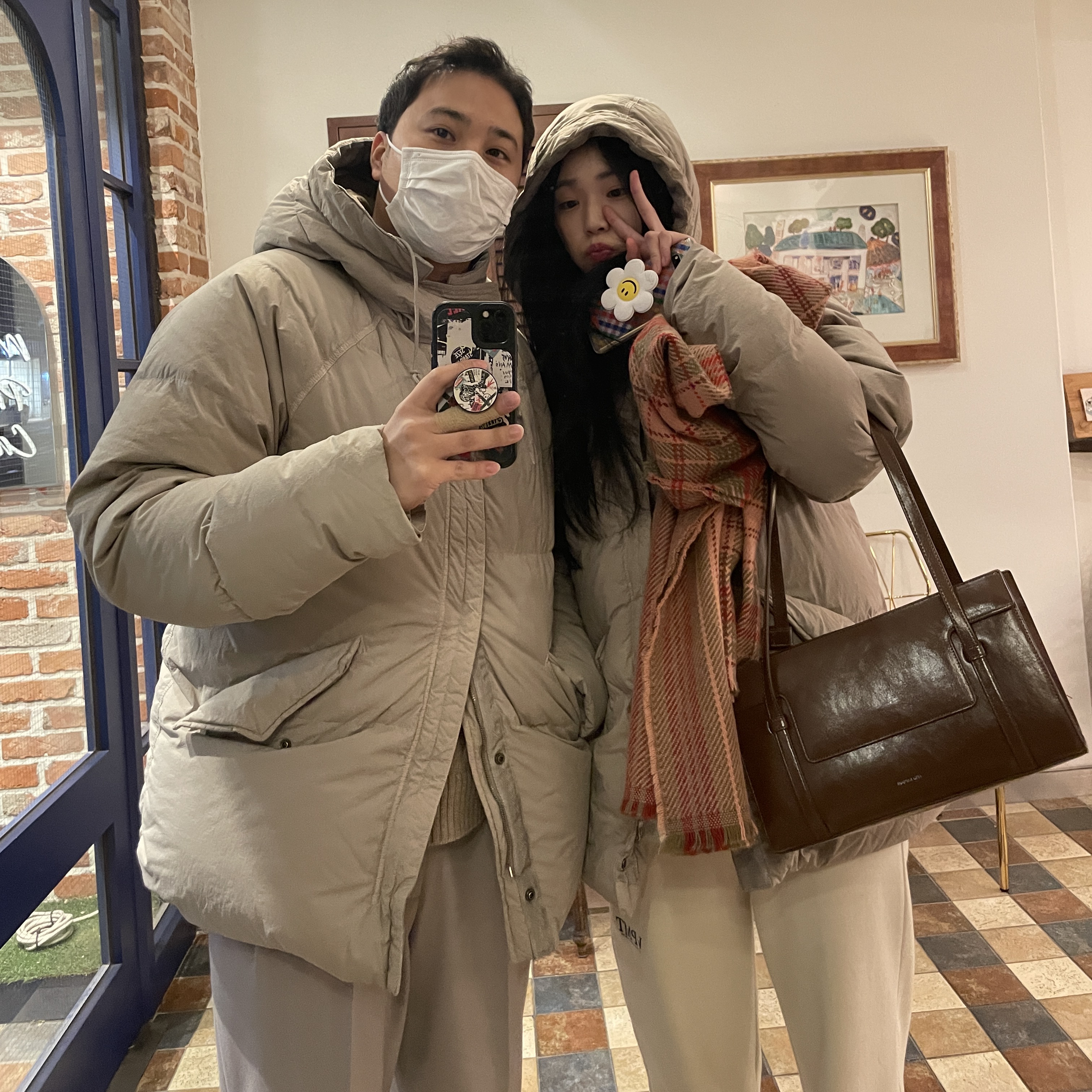 Ten C Artic Down Parka Pale Taupe 착용 스타일