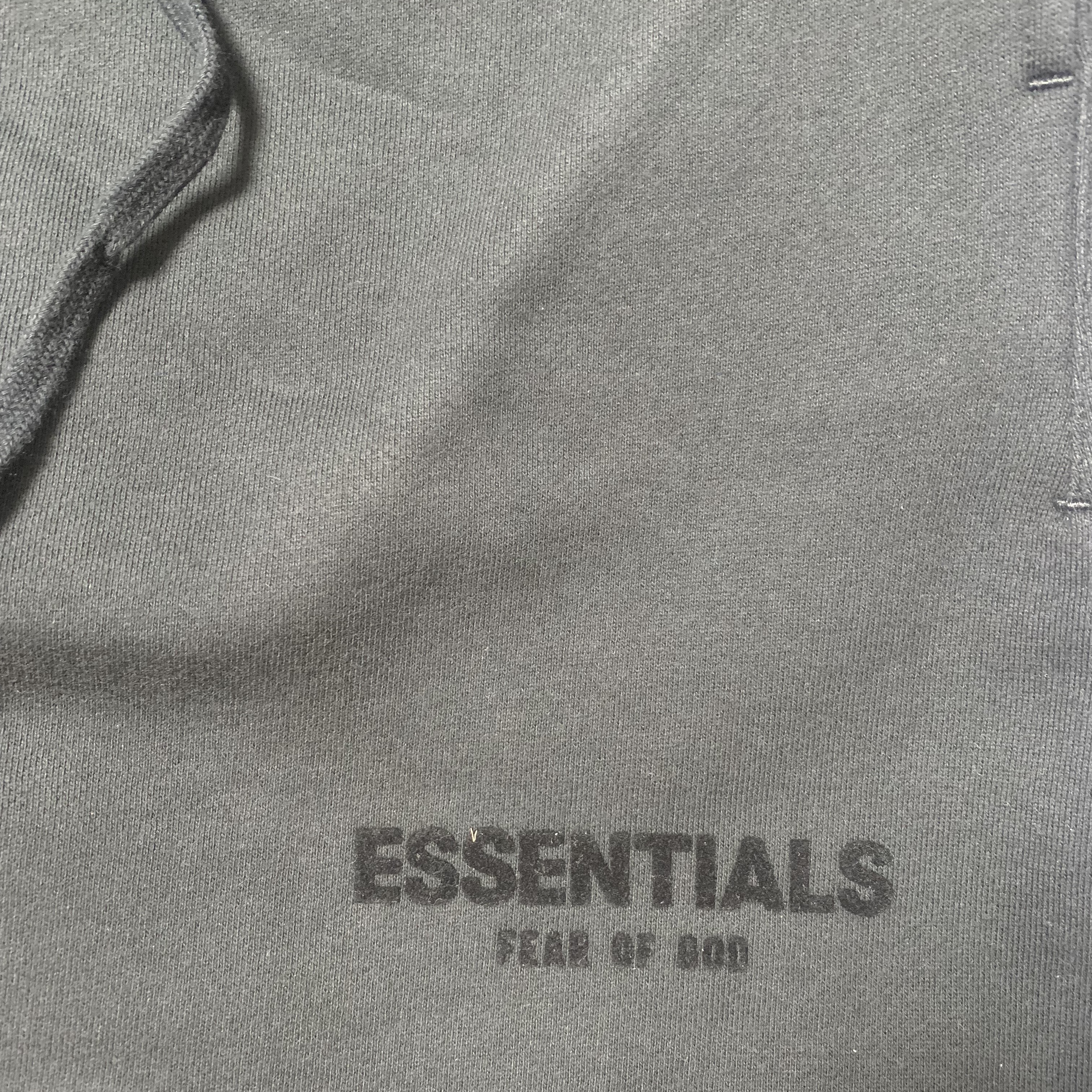 Essentials The Core Collection Sweatshorts Stretch Limo 착용 스타일 - 2