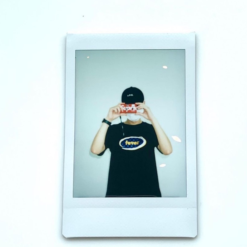 Supreme Yashica MF-1 Camera Red - 21SS 착용 스타일 - 2