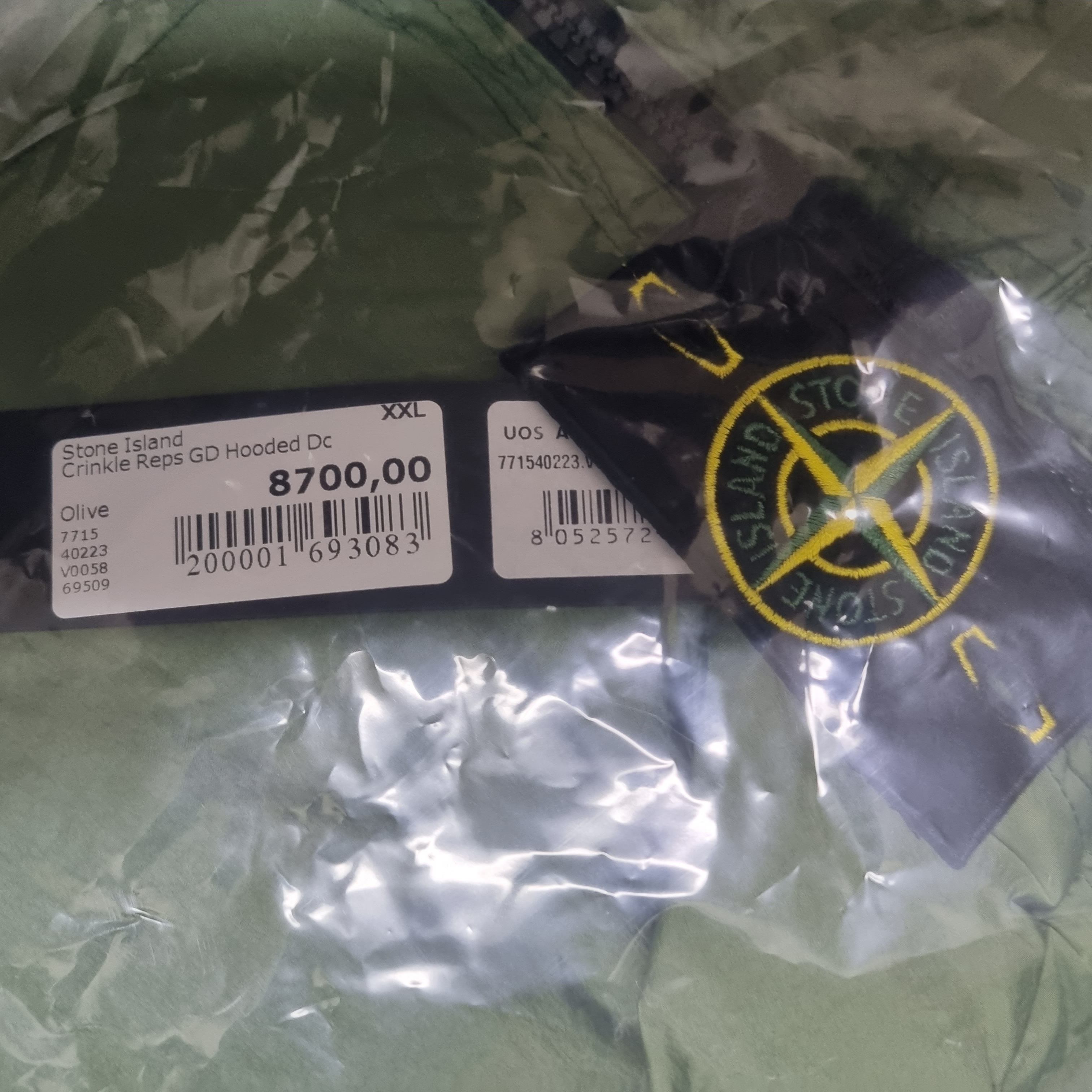 Stone Island 40223 Garment Dyed Crinkle Reps Down Jacket Olive Green - 22FW 착용 스타일