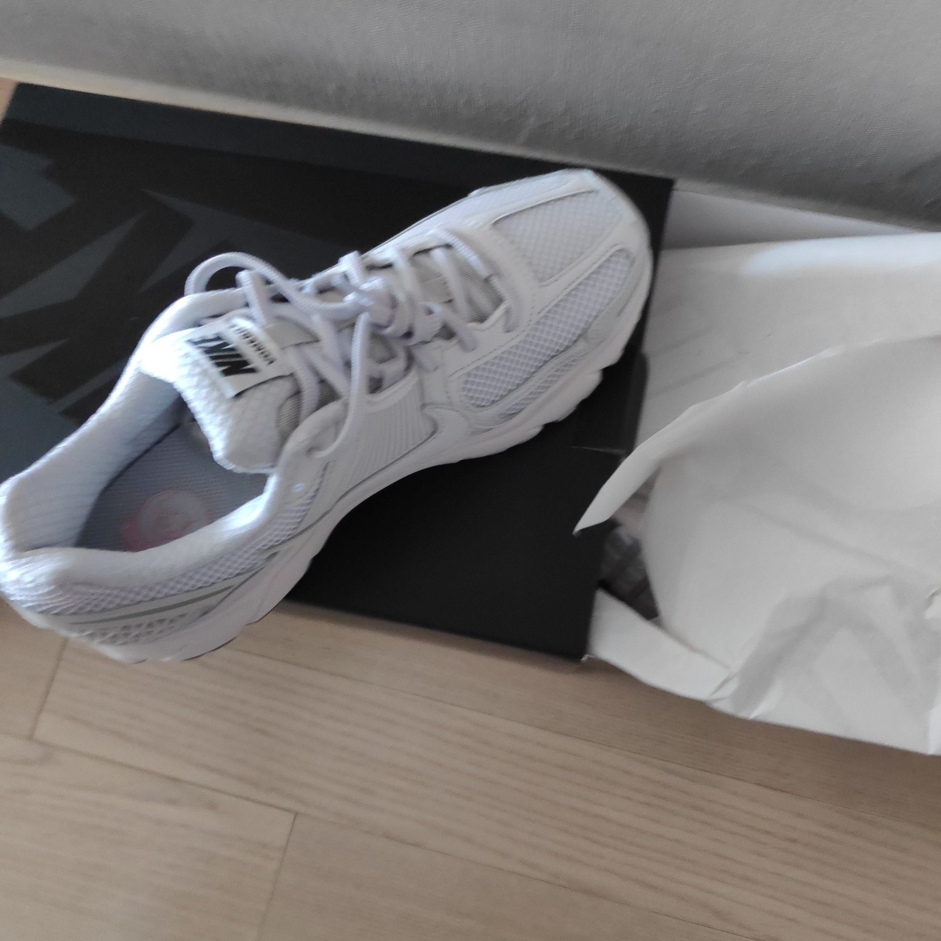 Nike Zoom Vomero 5 SP Vast Grey 2023 착용 스타일 - 2