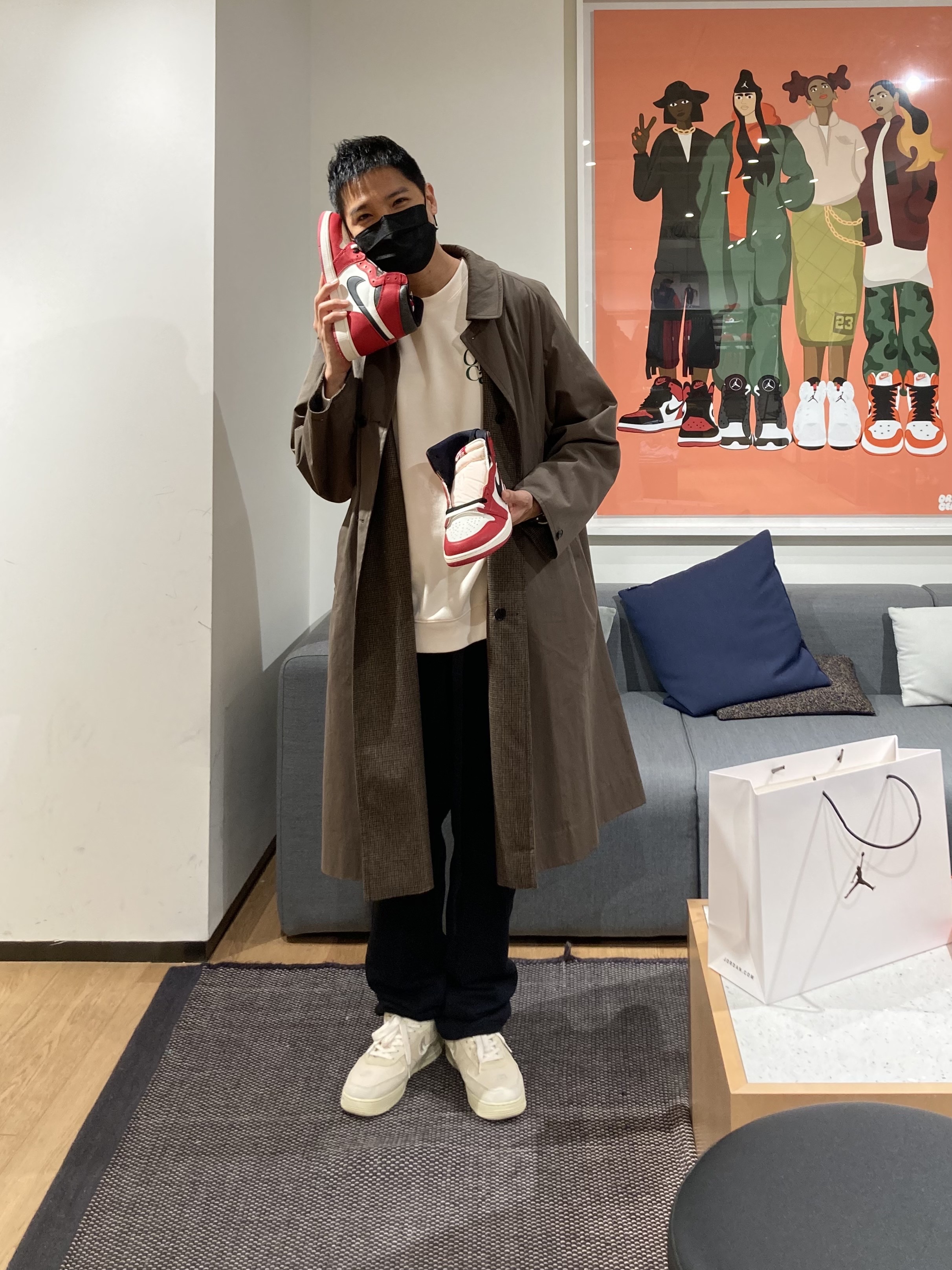 Jordan 1 Retro High OG Chicago 2022, Nike x Stussy Air Force 1 Low Fossil 착용 스타일
