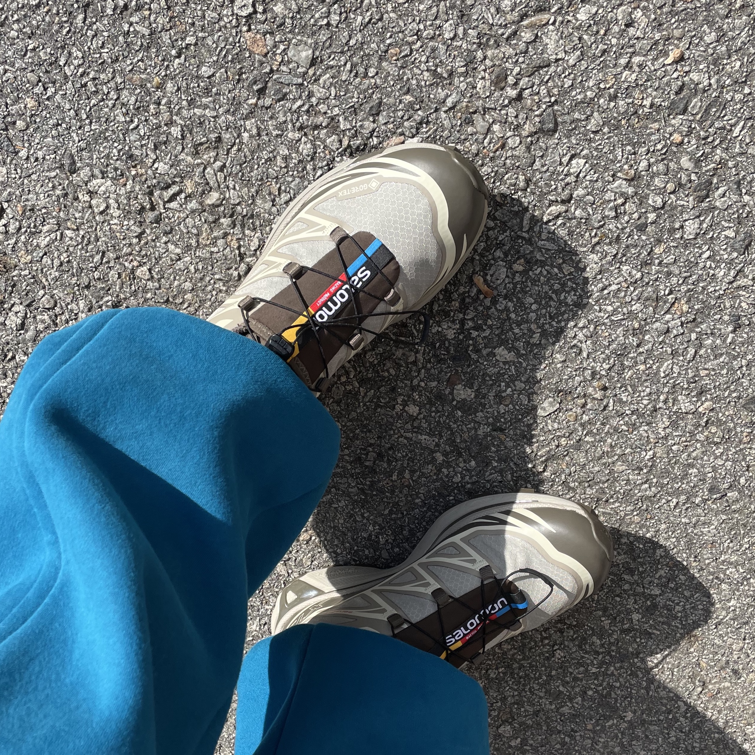 Salomon XT-6 Gore-Tex Vintage Khaki 착용 스타일