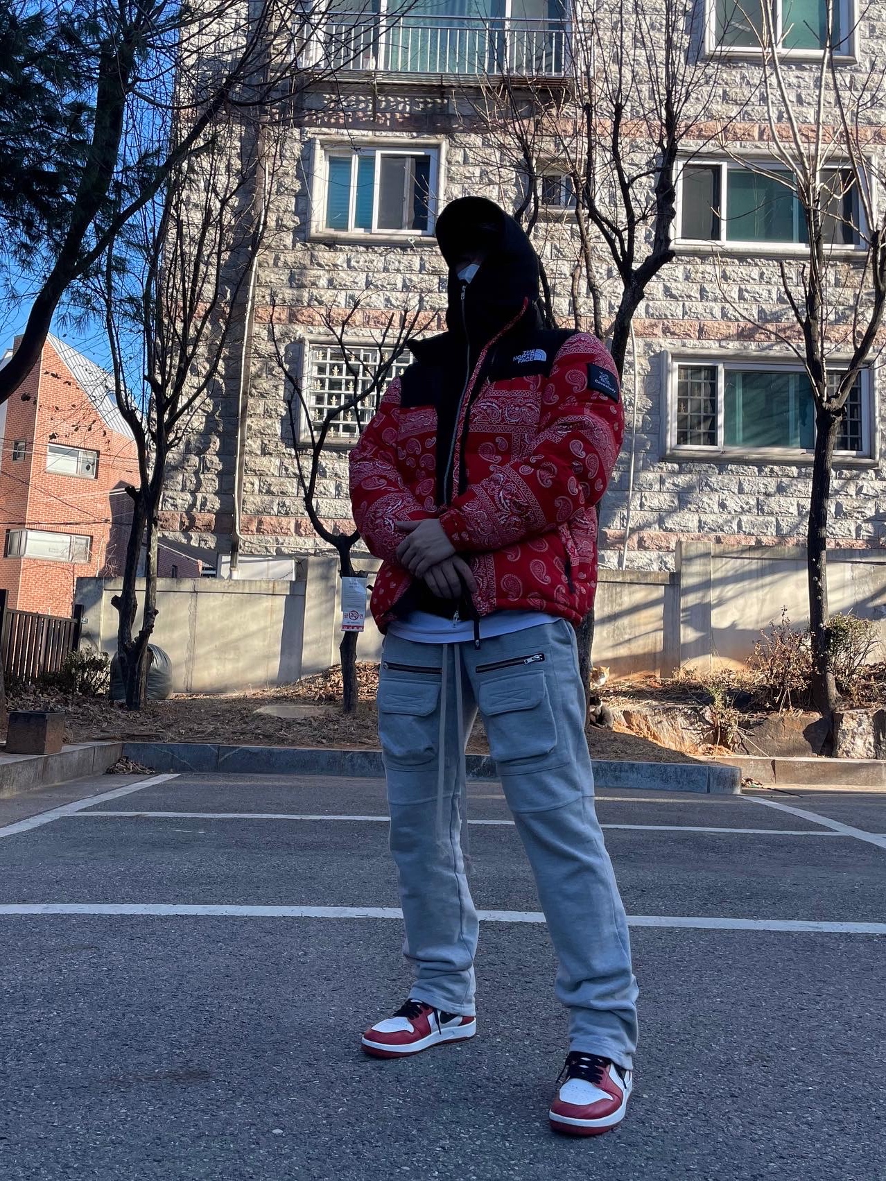 The North Face Nuptse Down Jacket Red, Jordan 1.5 Retro Chicago 2015 착용 스타일 - 4