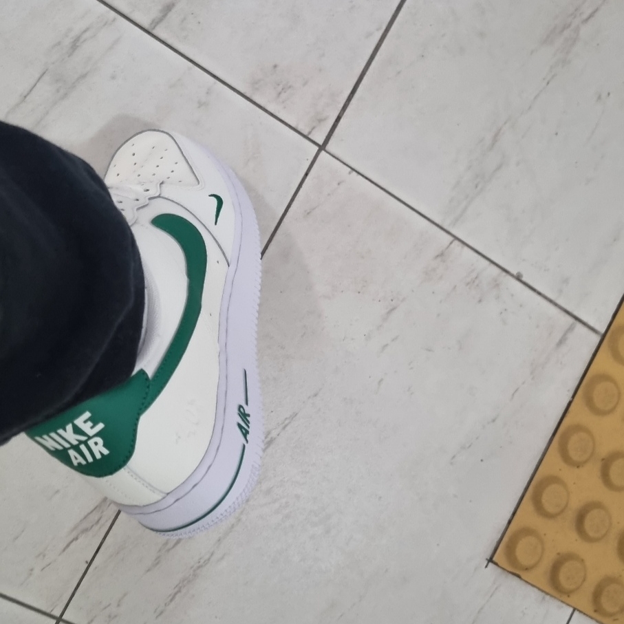 Nike Air Force 1 '07 LV8 40th Anniversary Join Forces Sail Malachite 착용 스타일 - 2