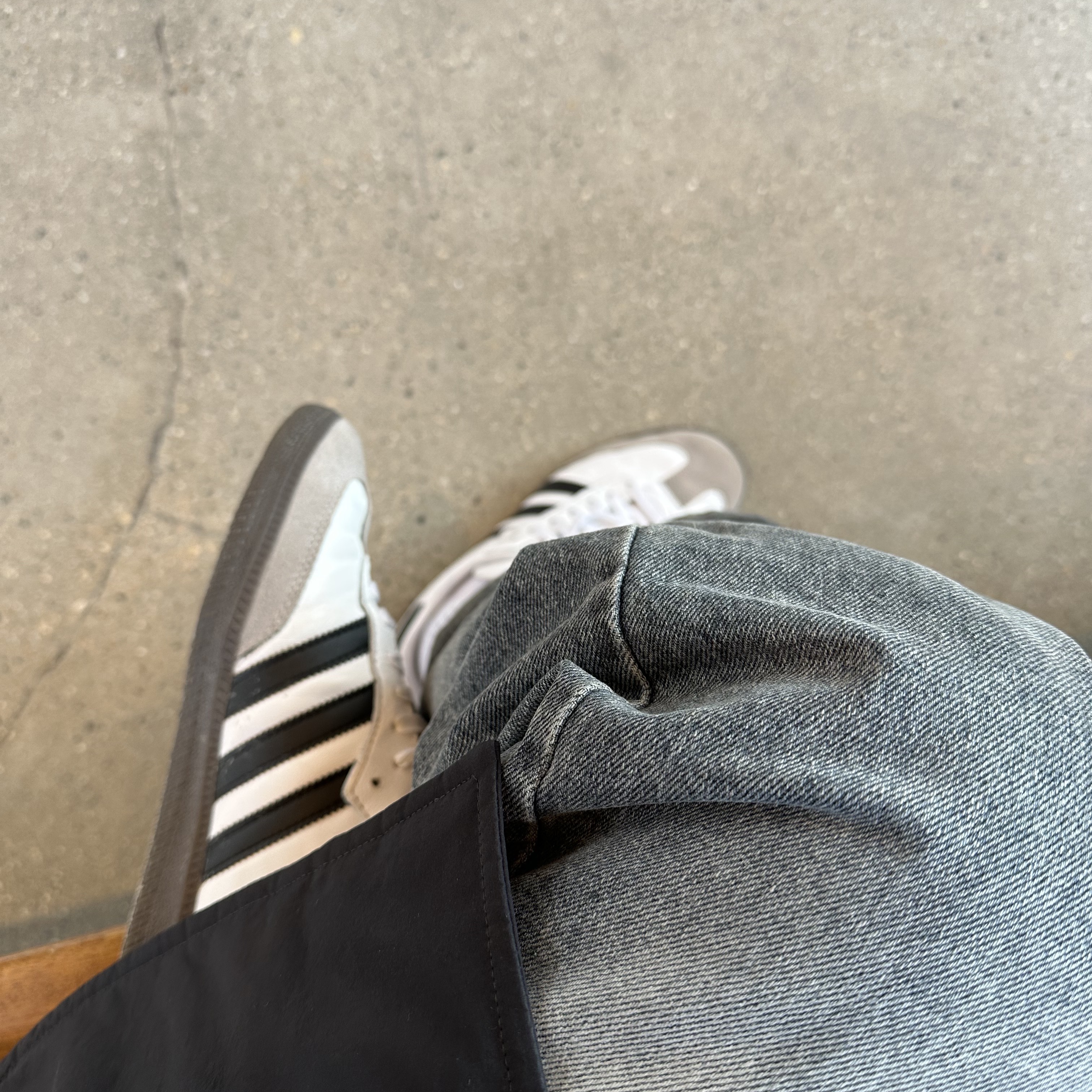 Adidas Samba OG Cloud White 착용 스타일