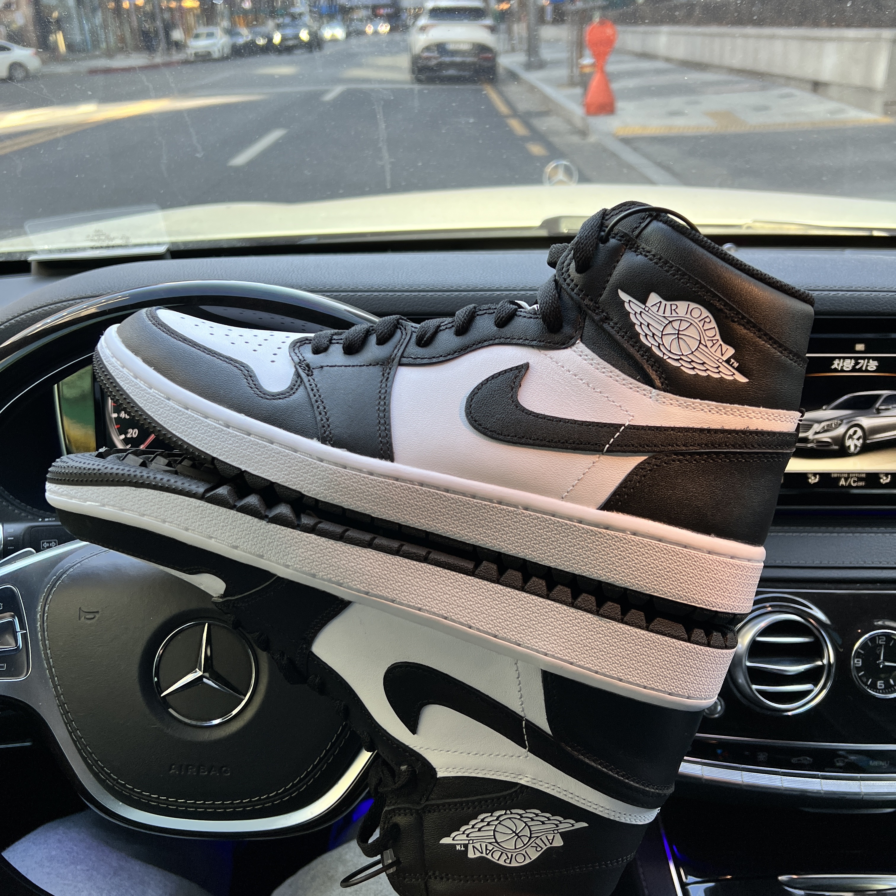Jordan 1 High Golf White Black 착용 스타일