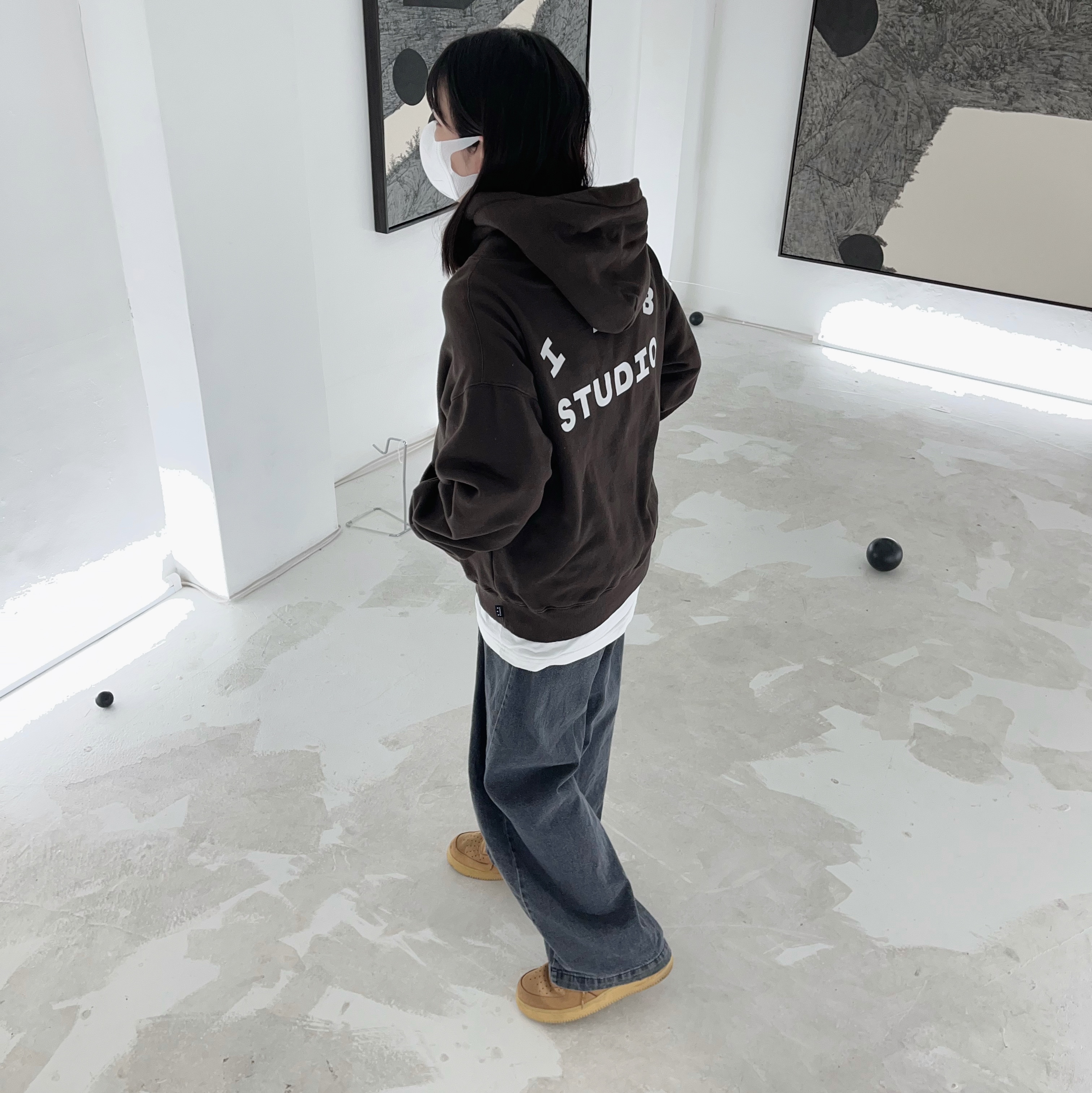 IAB Studio Hoodie Brown, Nike Air Force 1 Mid '07 WB Flax 착용 스타일 - 4