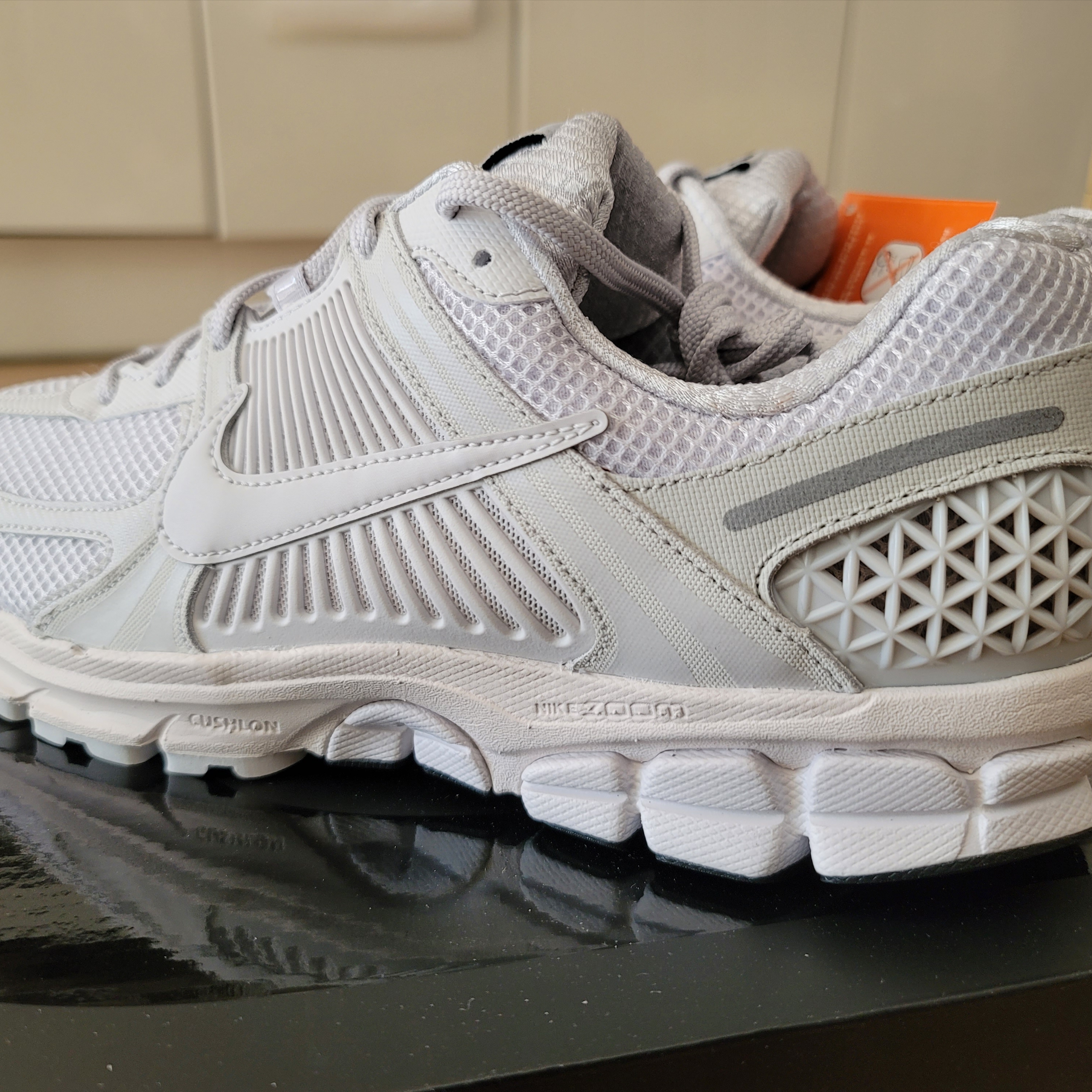 Nike Zoom Vomero 5 SP Vast Grey 2023 착용 스타일 - 2