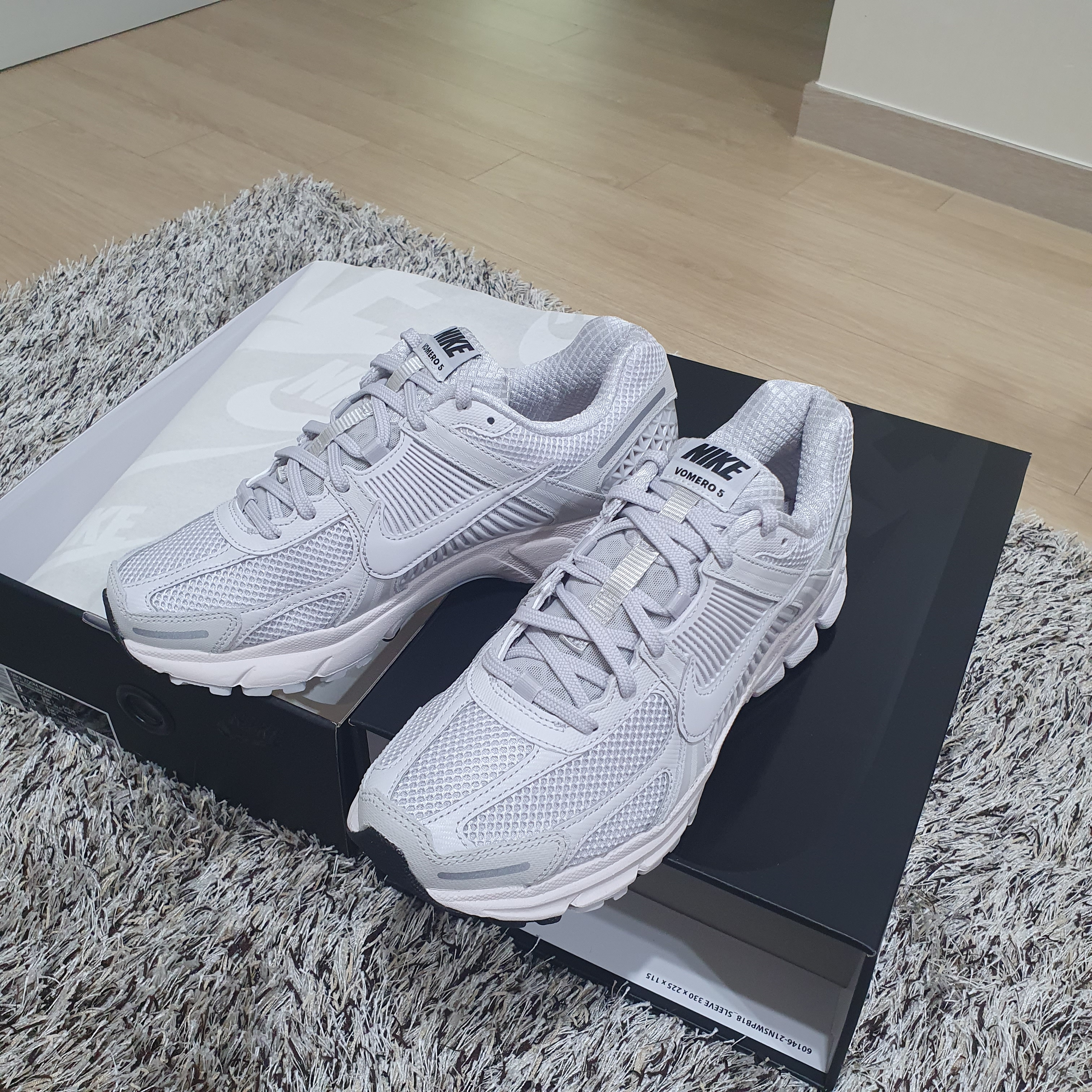 Nike Zoom Vomero 5 SP Vast Grey 2023 착용 스타일 - 3