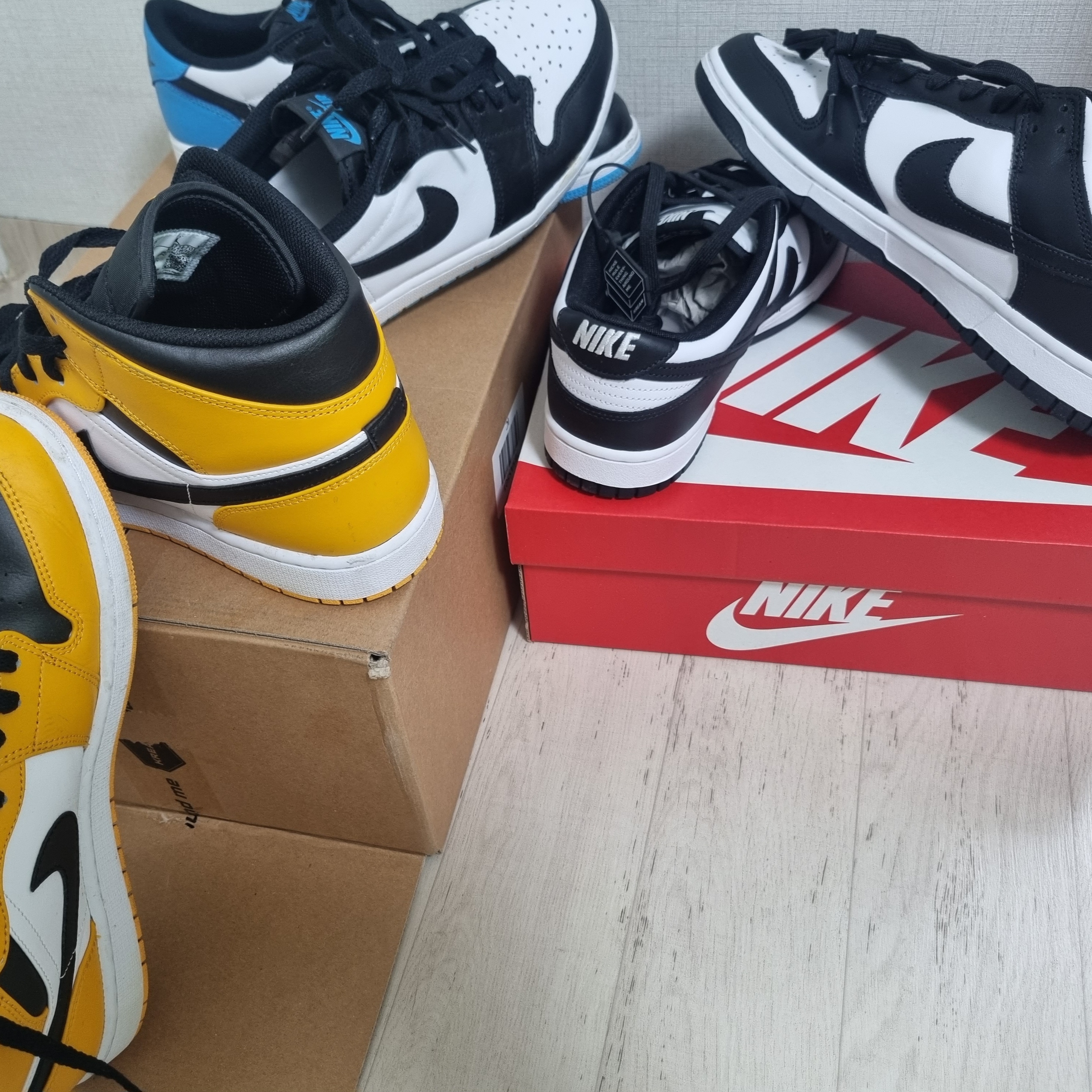 Nike Dunk Low Retro Black, Jordan 1 Mid Taxi 착용 스타일 - 2