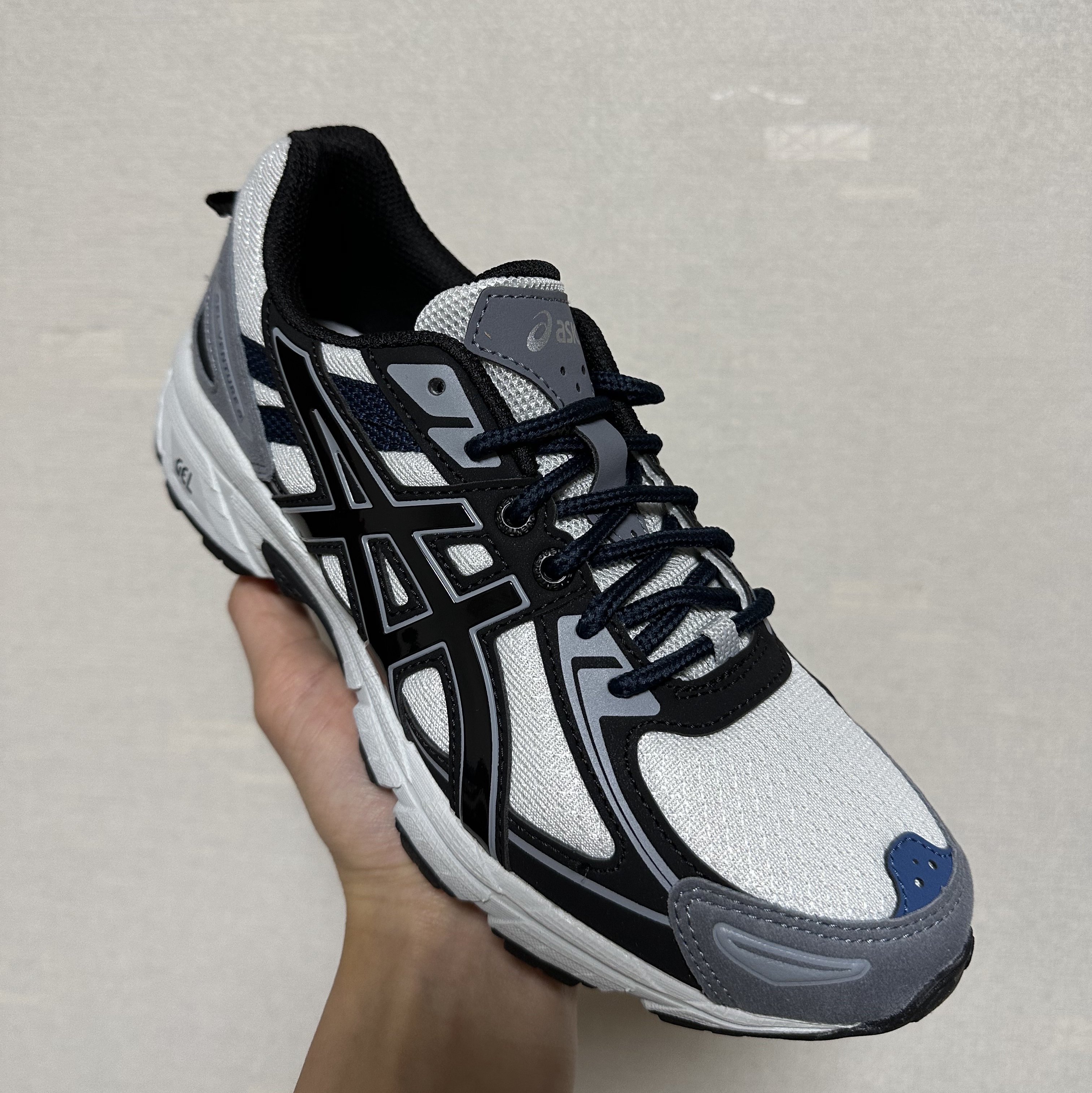 Asics Gel-Venture 6 SPS Glacier Grey 착용 스타일 - 2