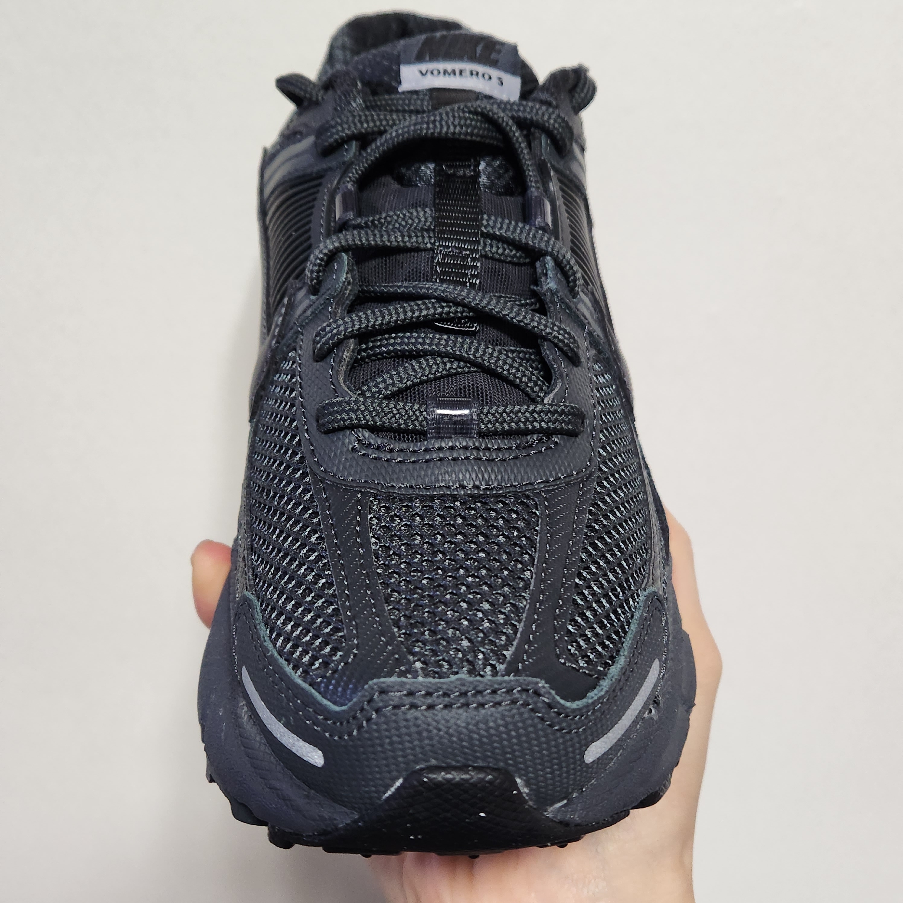Nike Zoom Vomero 5 SP Anthracite 2023 착용 스타일 - 3