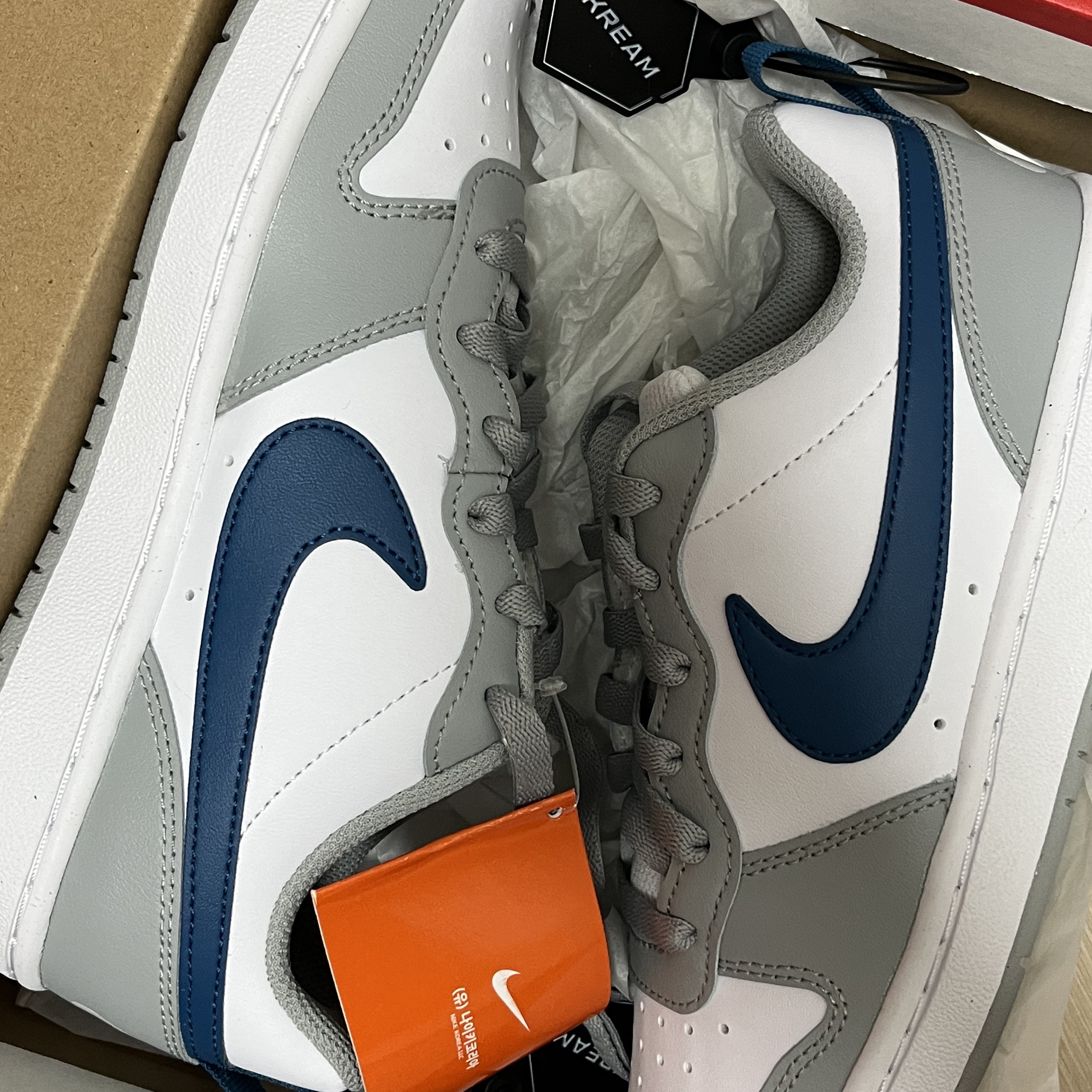 (GS) Nike Court Borough Low 2 Light Smoke Grey 착용 스타일
