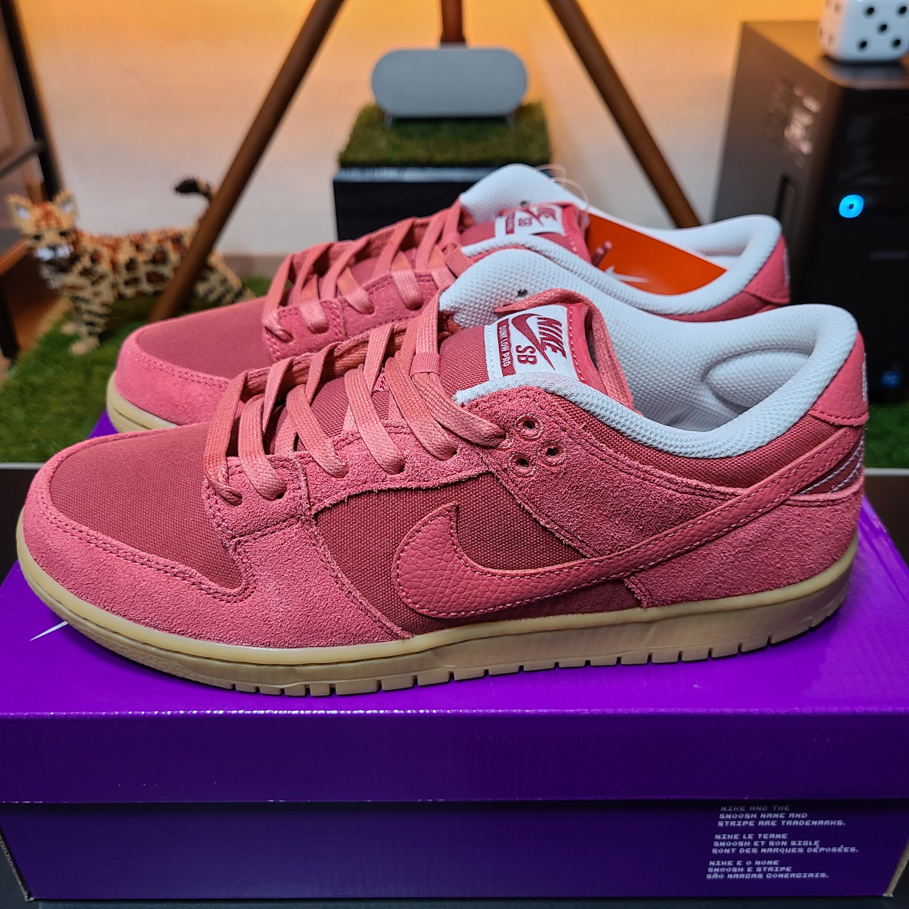 Nike SB Dunk Low Adobe 착용 스타일 - 1