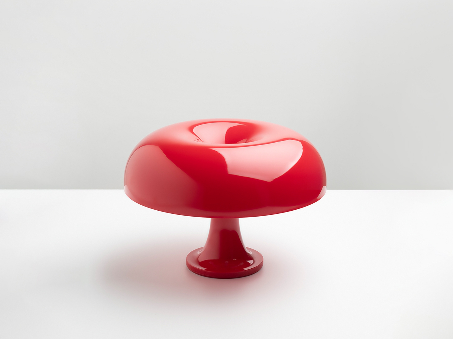 Artemide Nessino Red, Artemide Nessino White 착용 스타일 - 1
