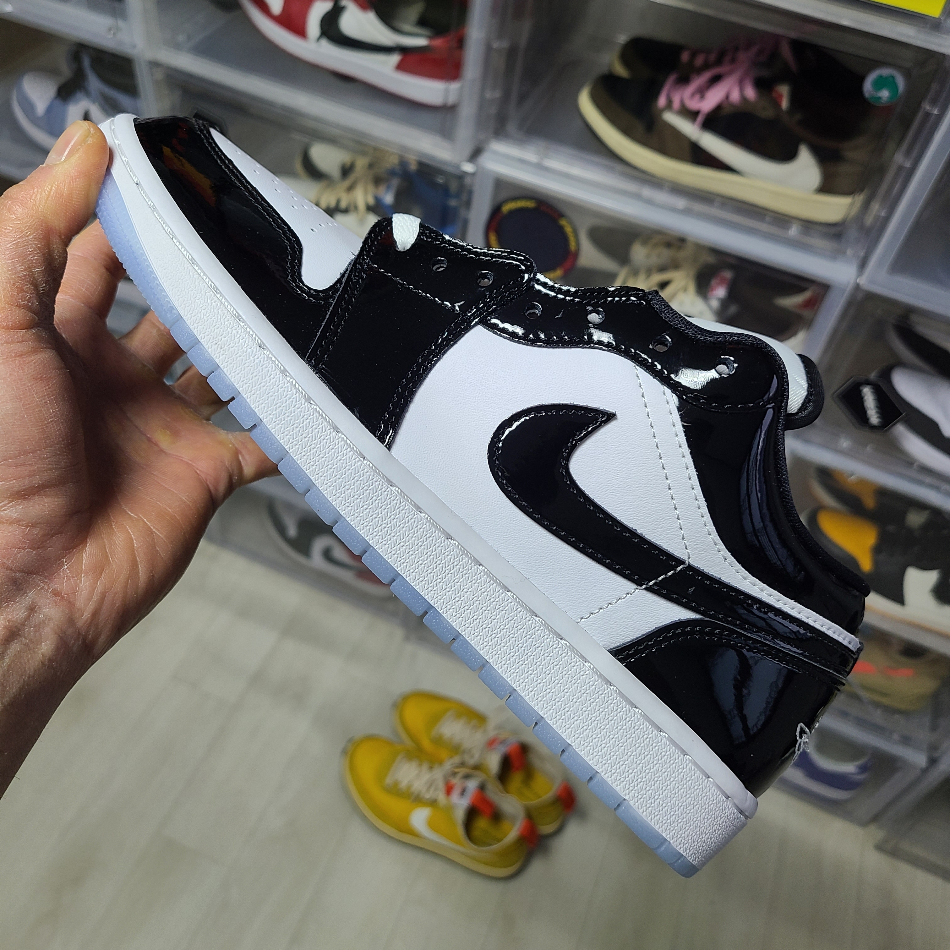 Jordan 1 Low SE Concord 착용 스타일 - 1