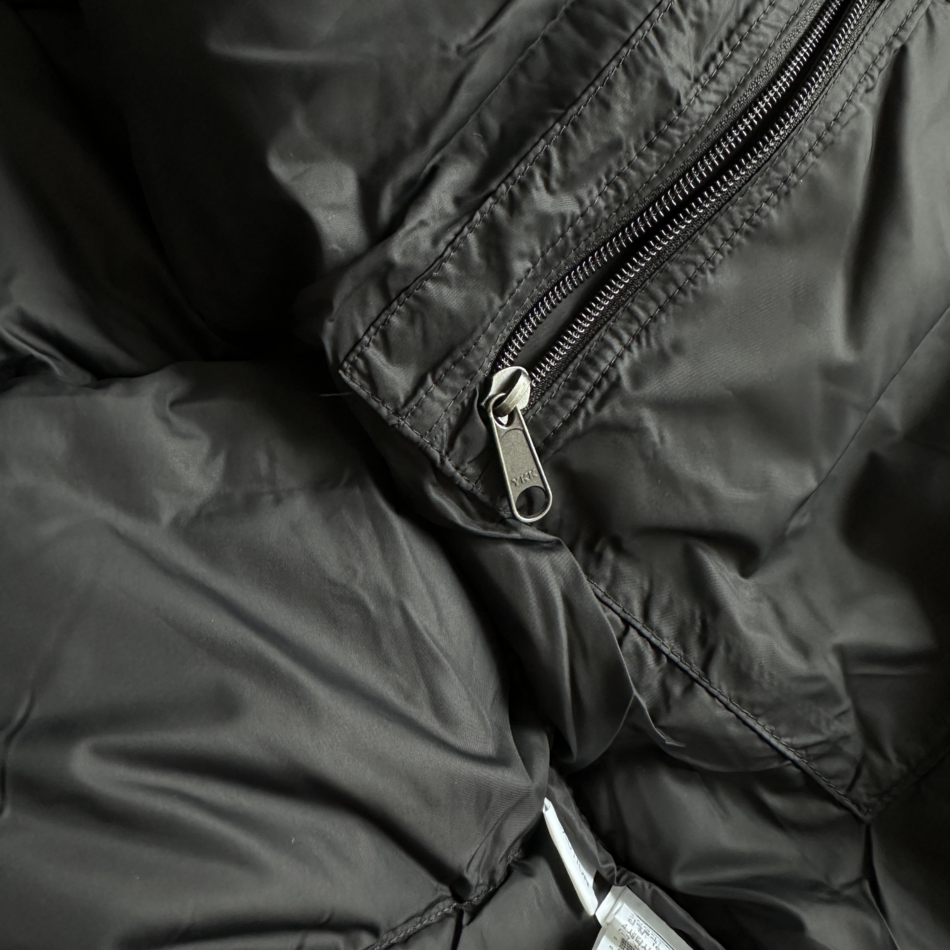 The North Face 1996 Eco Nuptse Jacket Black 착용 스타일 - 2
