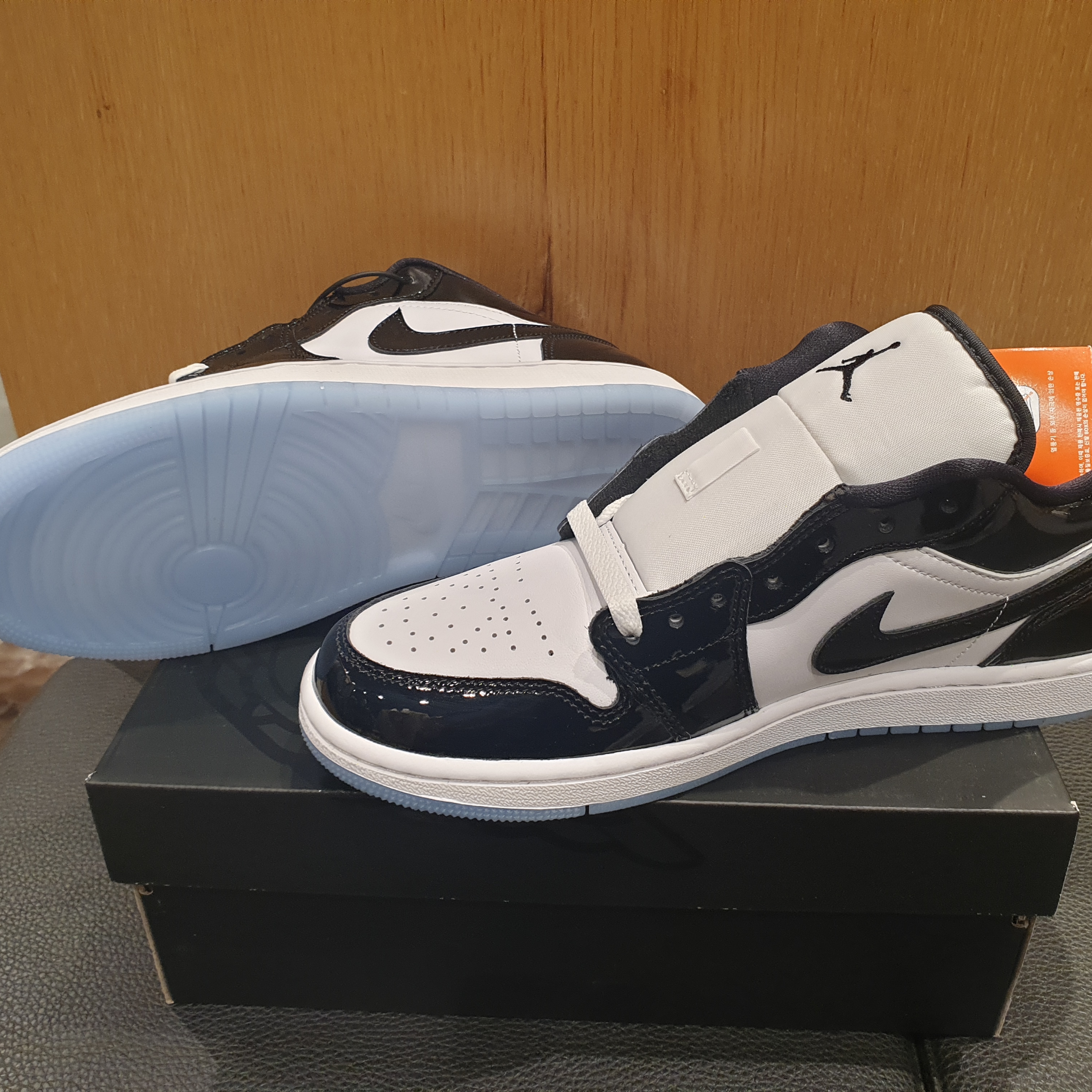 Jordan 1 Low SE Concord 착용 스타일 - 1