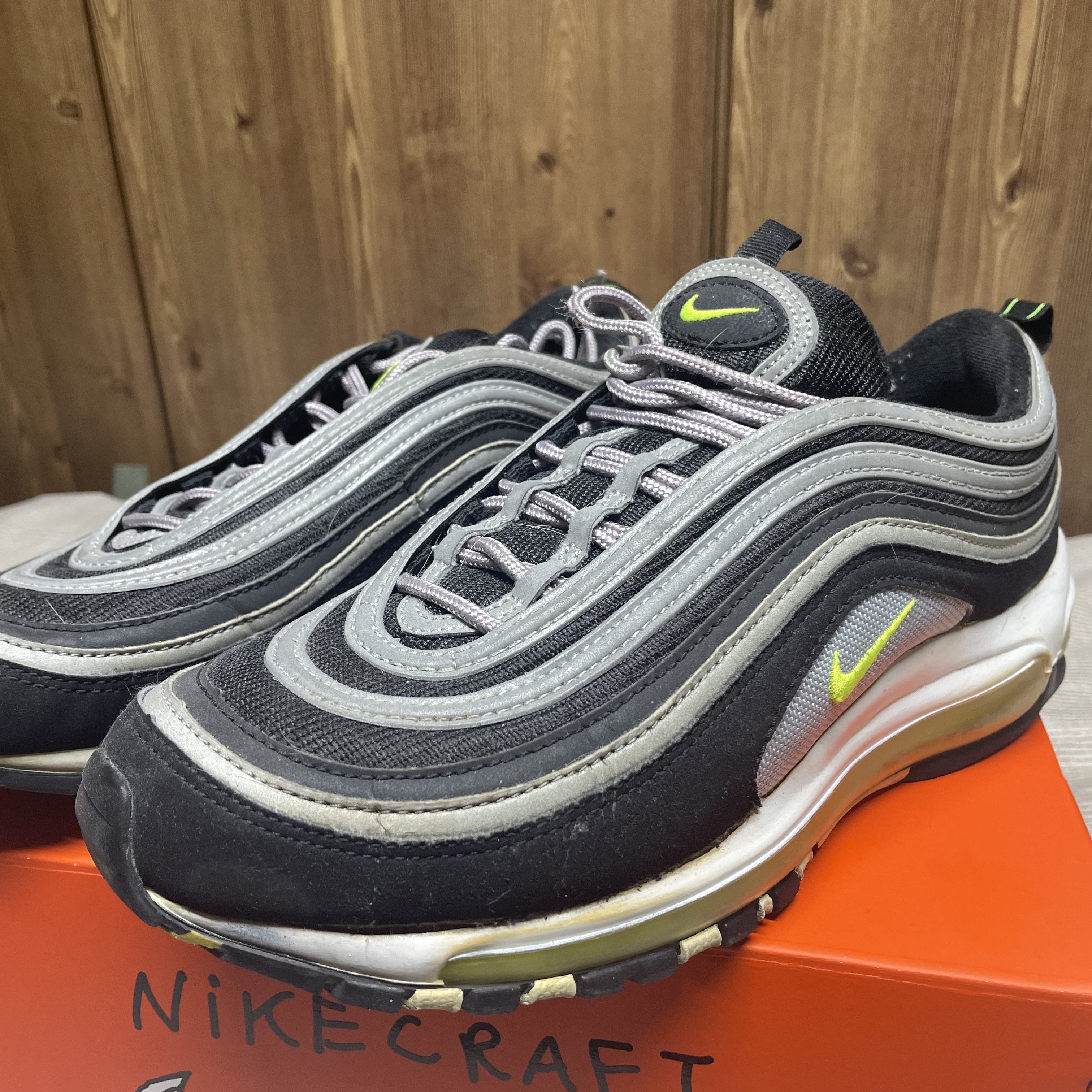 Nike Air Max 97 OG Black Volt Asia 착용 스타일