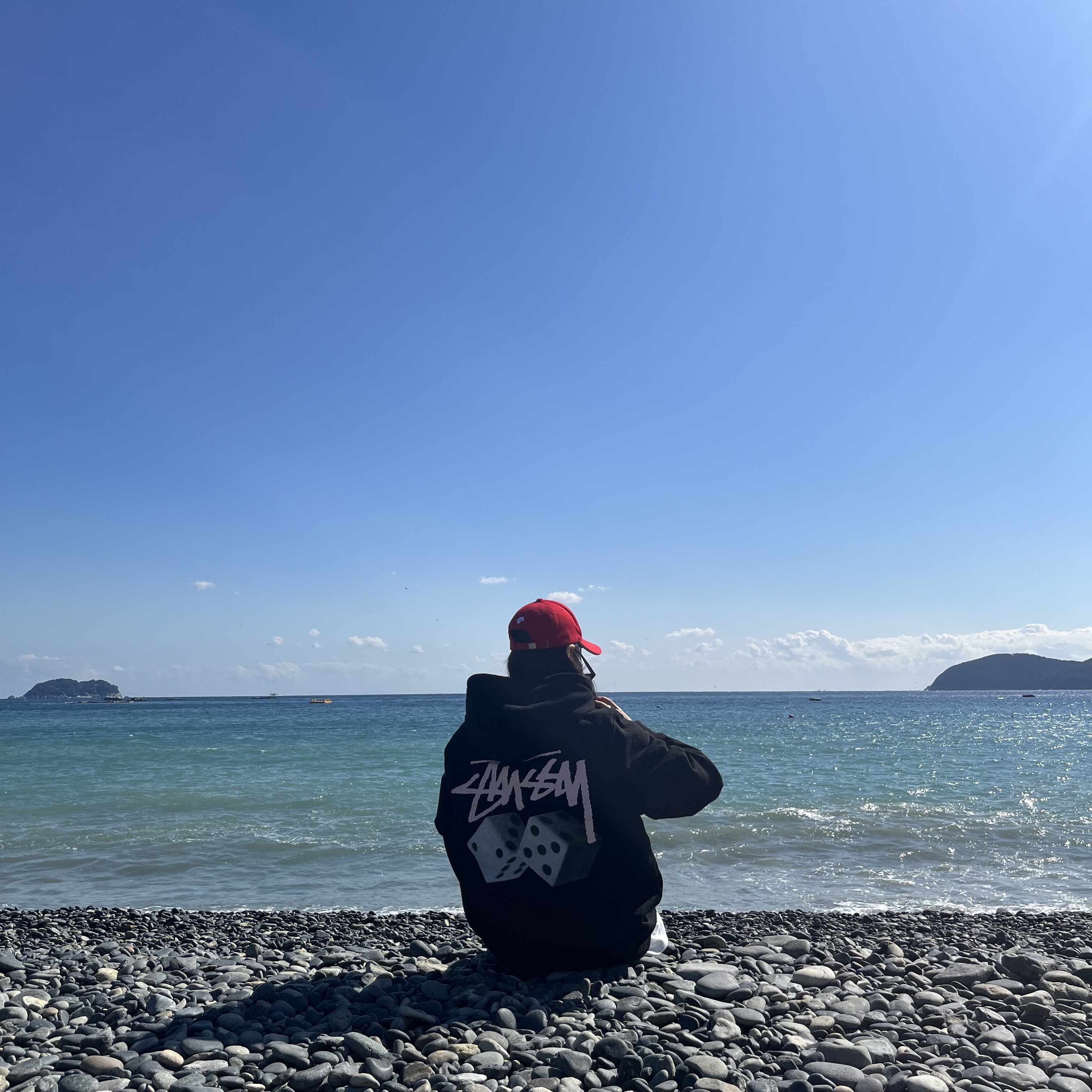 Stussy Roll The Dice Hoodie Black 착용 스타일