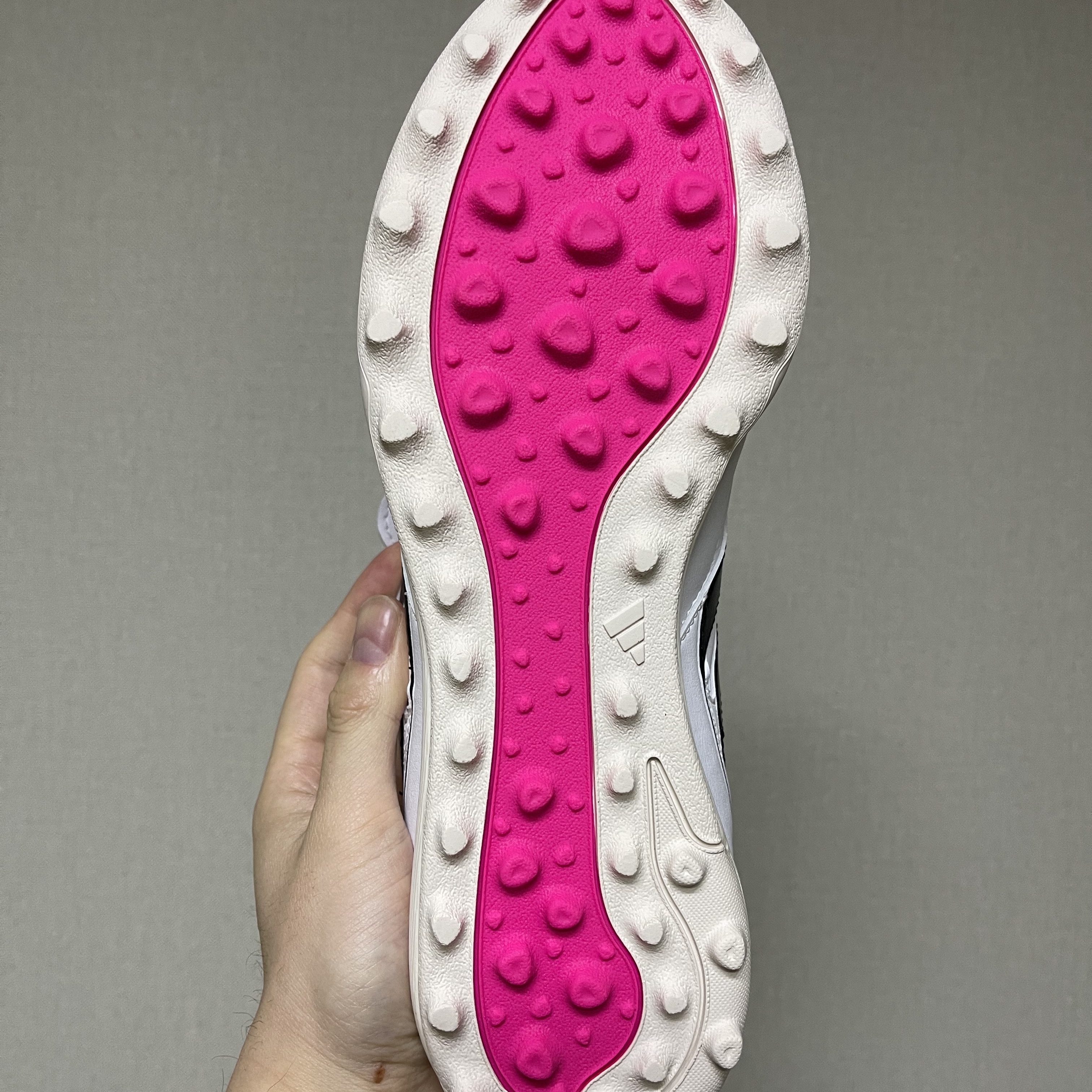 Adidas Predator Precision.1 TF Cloud White Team Shock Pink 착용 스타일 - 5
