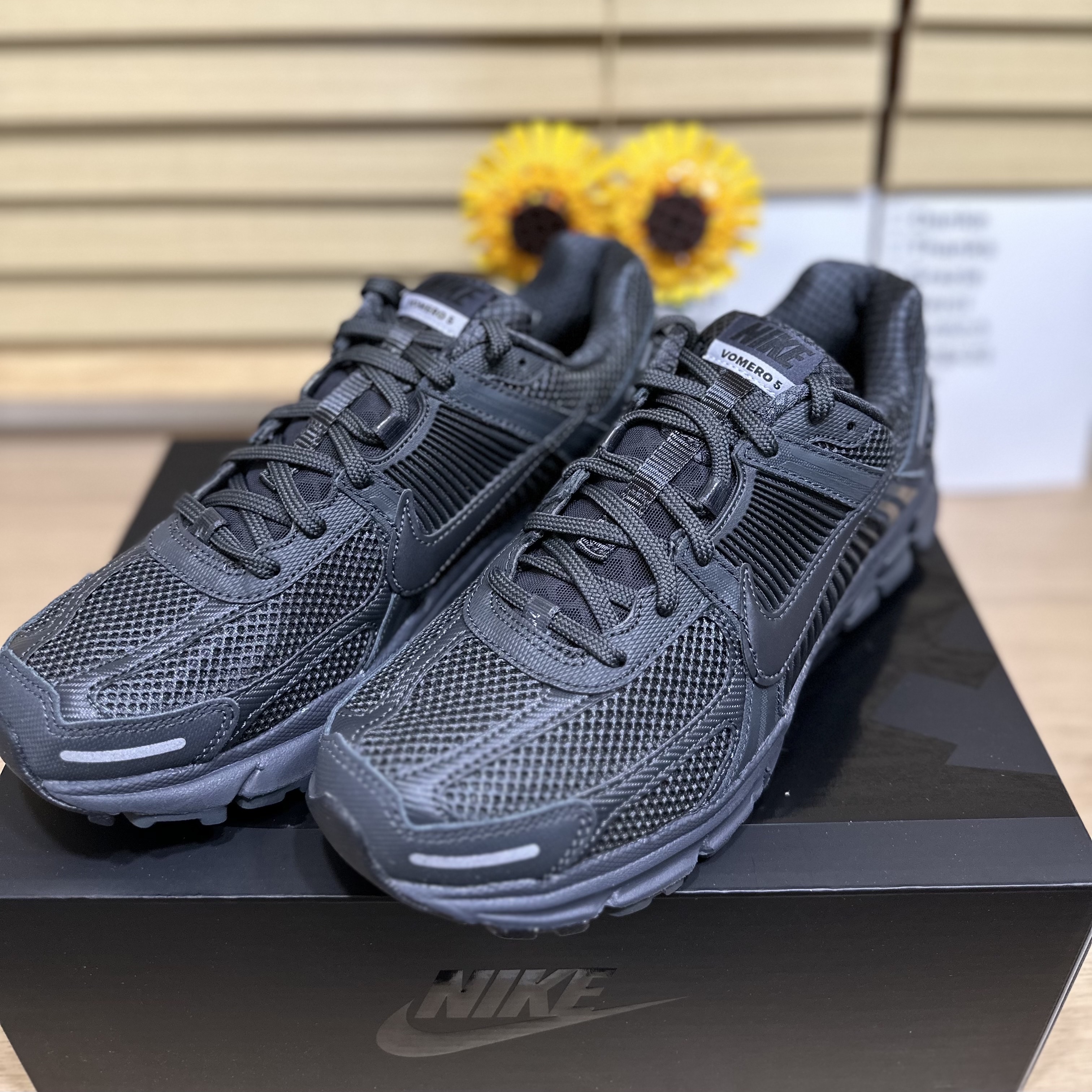 Nike Zoom Vomero 5 SP Anthracite 2023 착용 스타일
