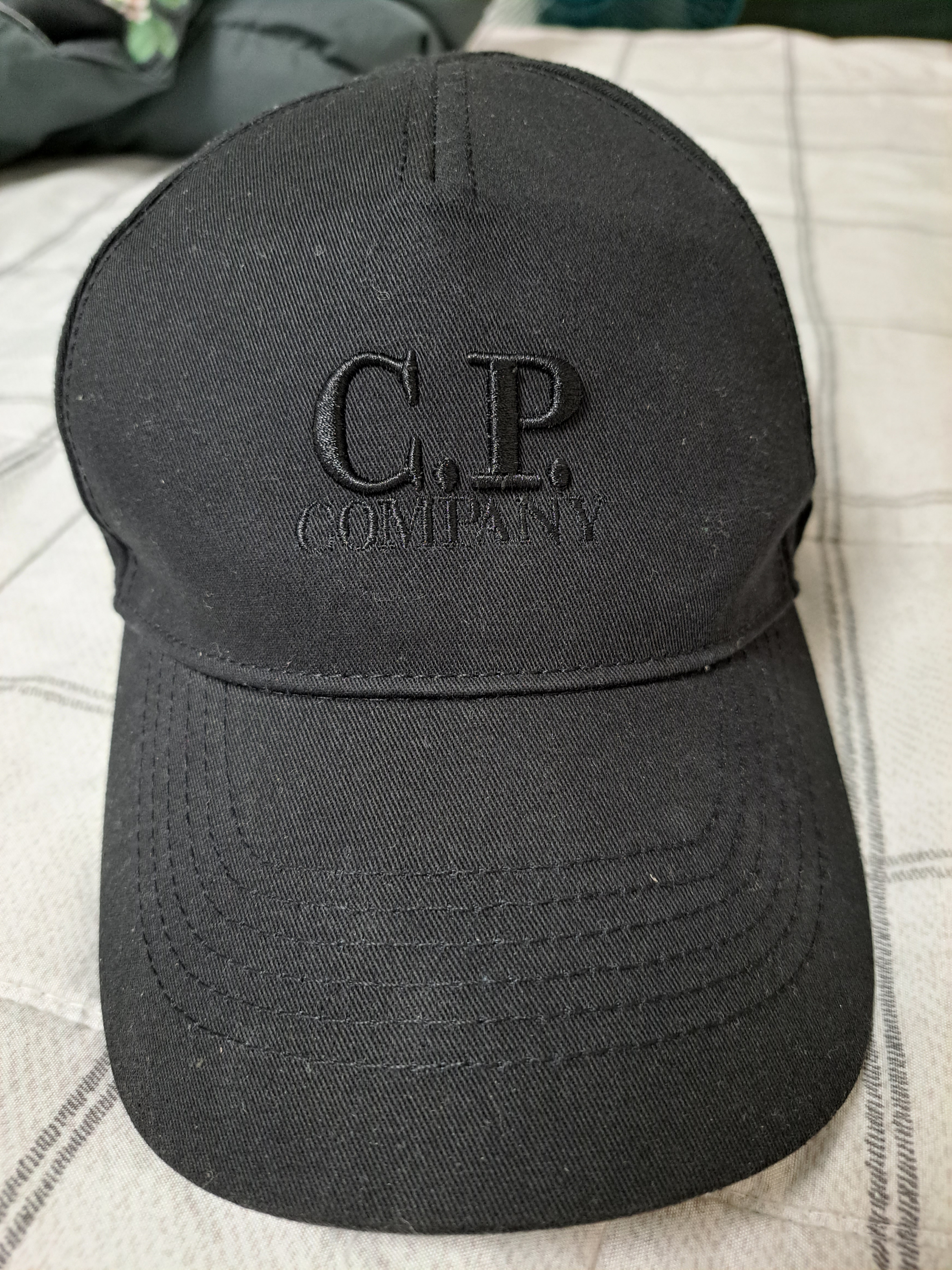 C.P. Company Gabardine Goggle Cap Black - 22SS 착용 스타일 - 1