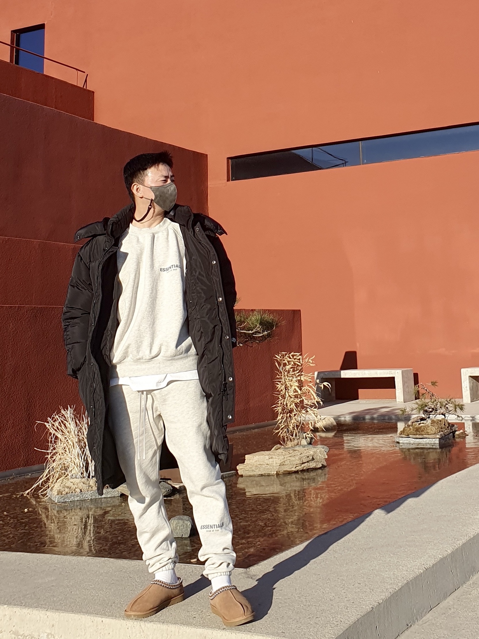 Essentials The Core Collection Crewneck Sweatshirt Light Oatmeal, Essentials The Core Collection Sweatpants Light Oatmeal 착용 스타일