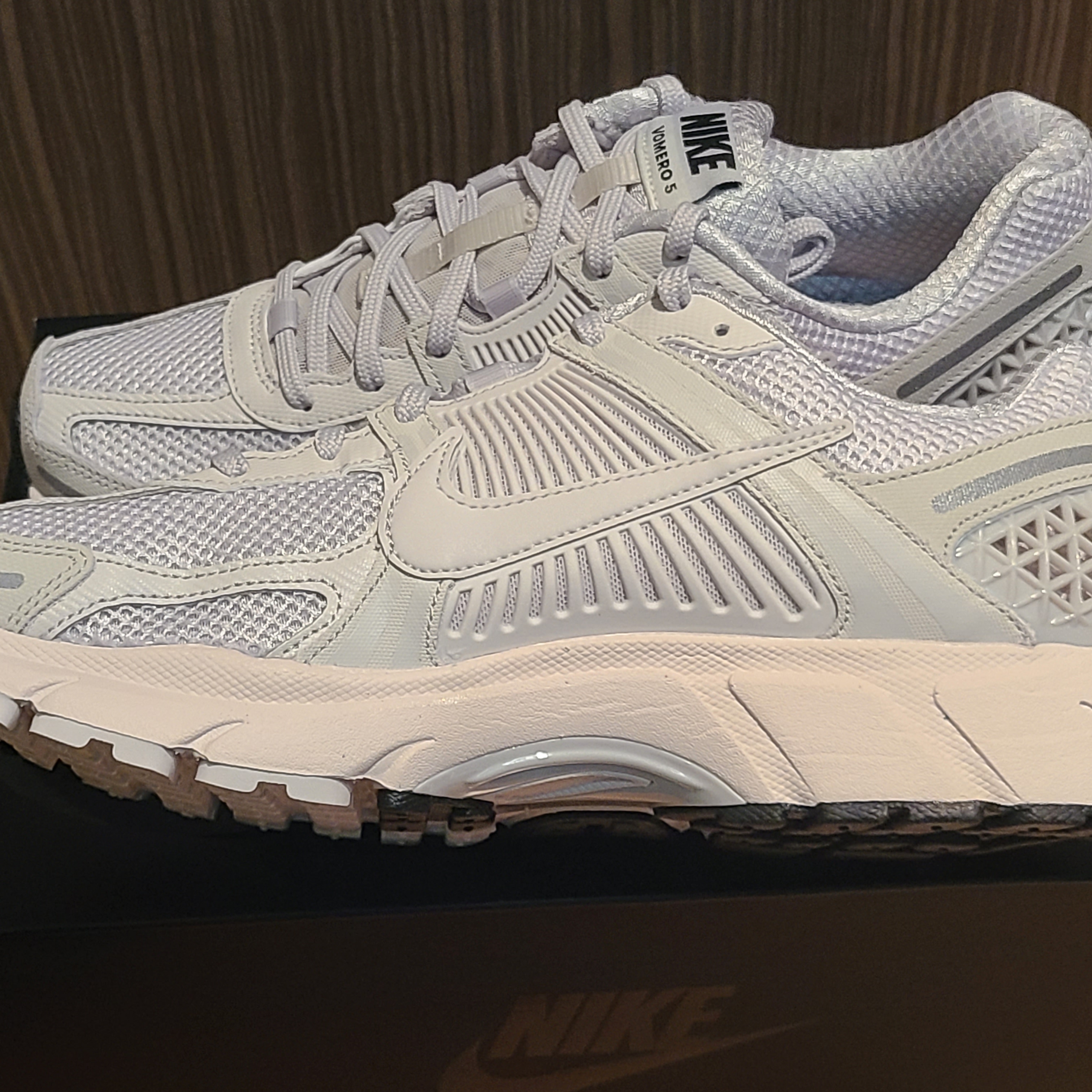 Nike Zoom Vomero 5 SP Vast Grey 2023 착용 스타일 - 2