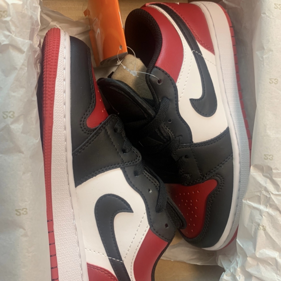 Jordan 1 Low Bred Toe 착용 스타일