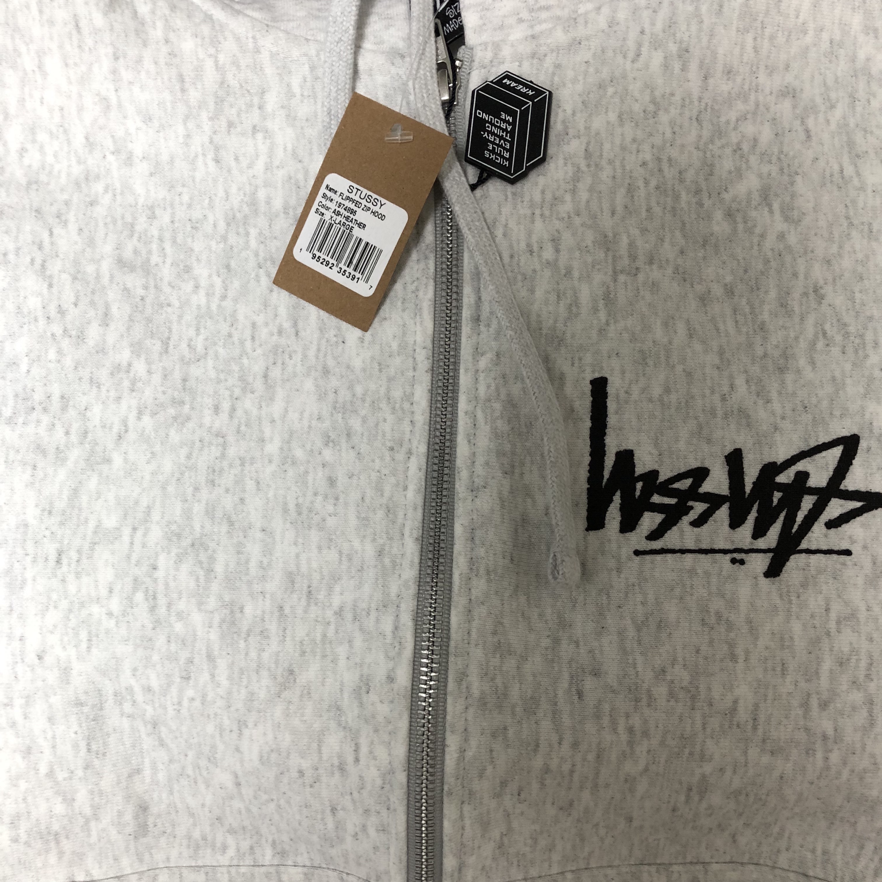 Stussy Flipped Zip Hoodie Ash Heather 착용 스타일