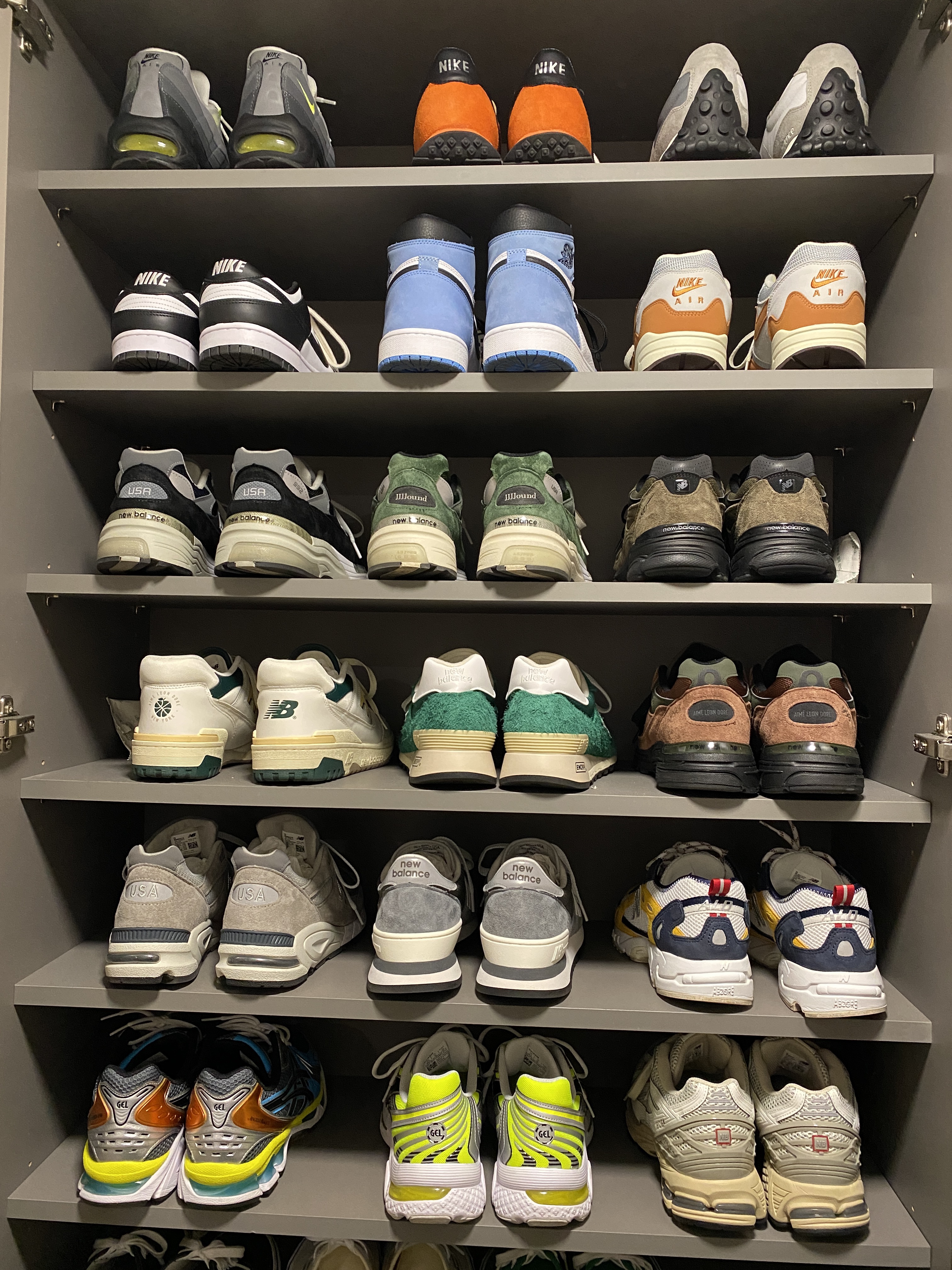 Nike Air Max 95 OG Neon Yellow 2020, Jordan 1 Retro High OG University Blue 착용 스타일