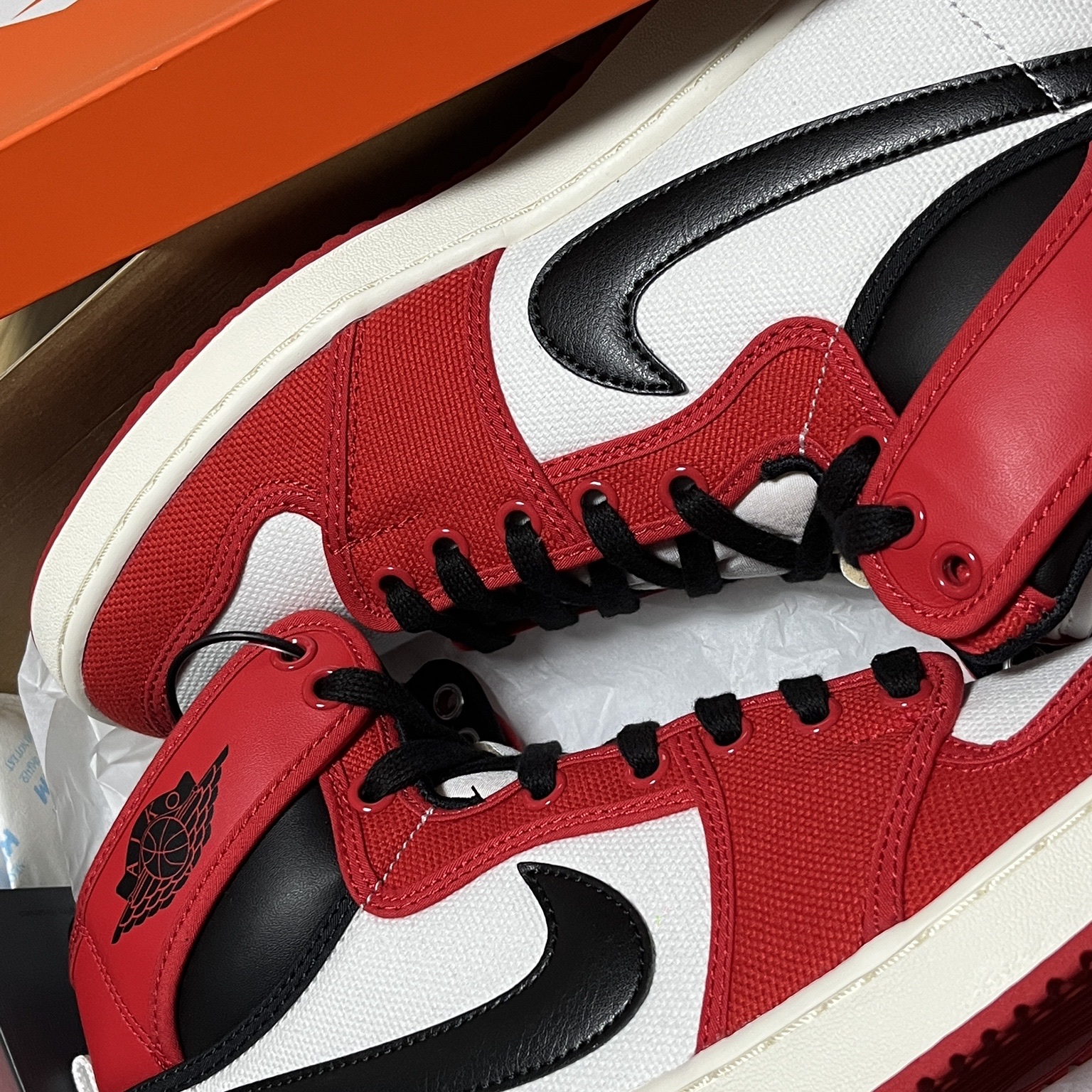 Jordan 1 KO Chicago 2021 착용 스타일 - 1