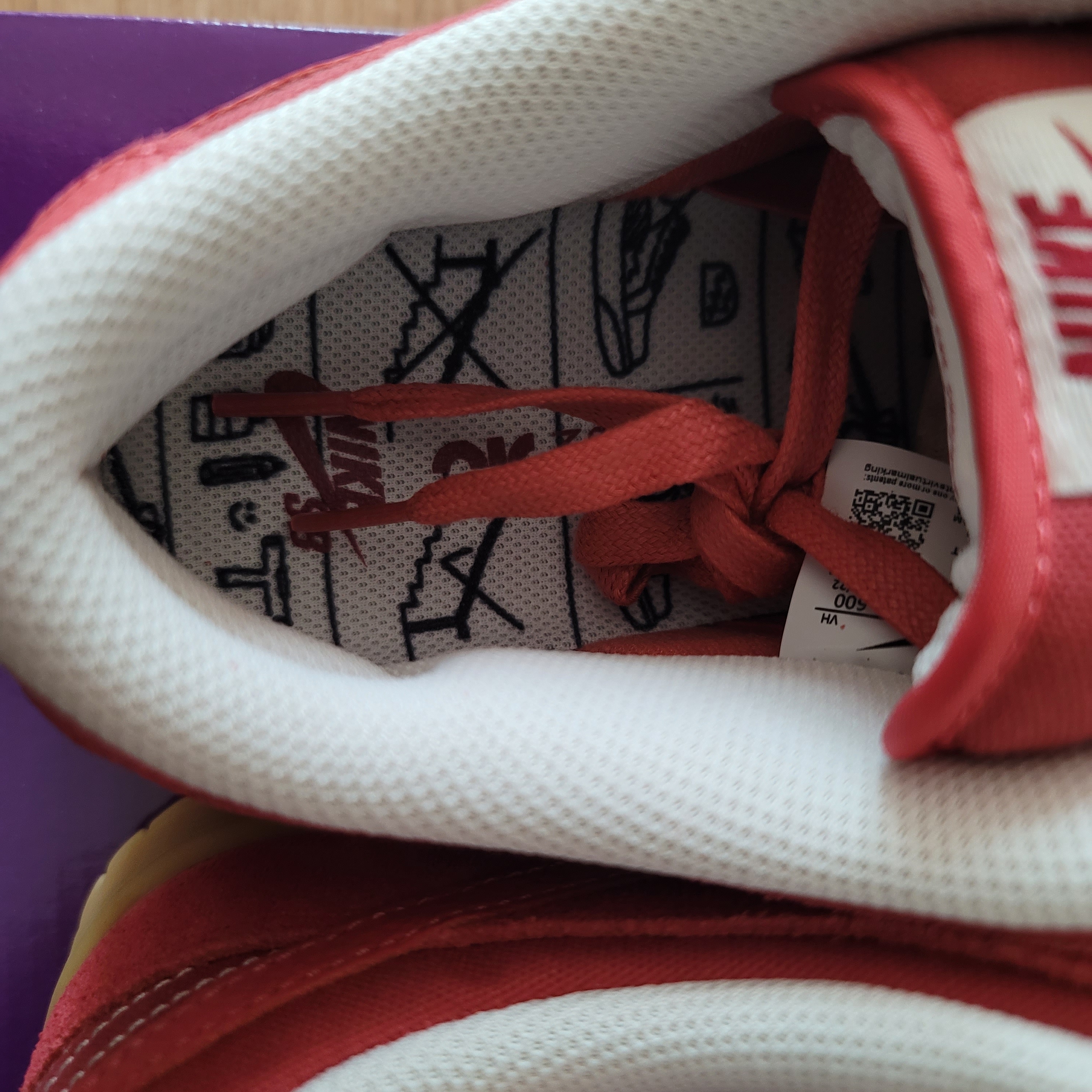 Nike SB Dunk Low Adobe 착용 스타일 - 1
