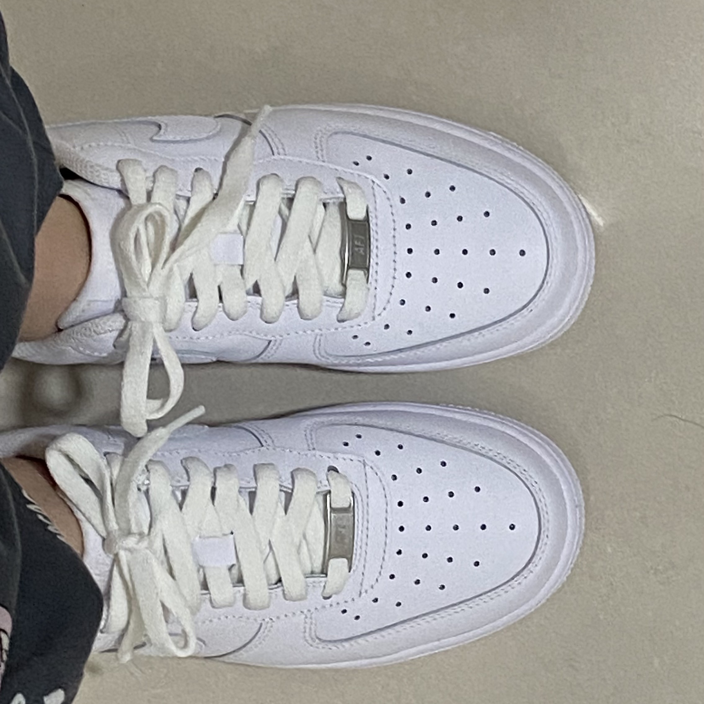 (W) Nike Air Force 1 '07 Low White 착용 스타일 - 3