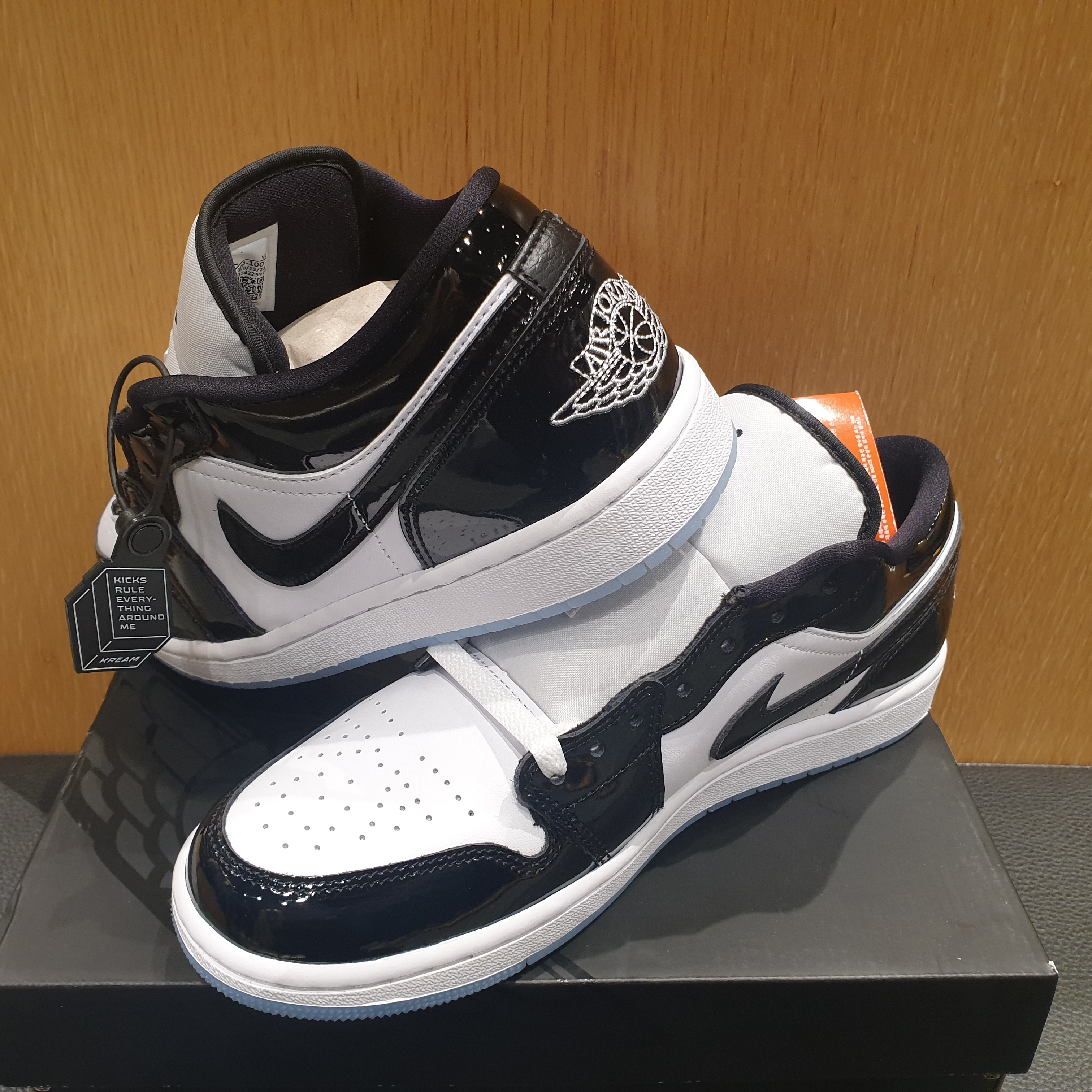 Jordan 1 Low SE Concord 착용 스타일 - 2