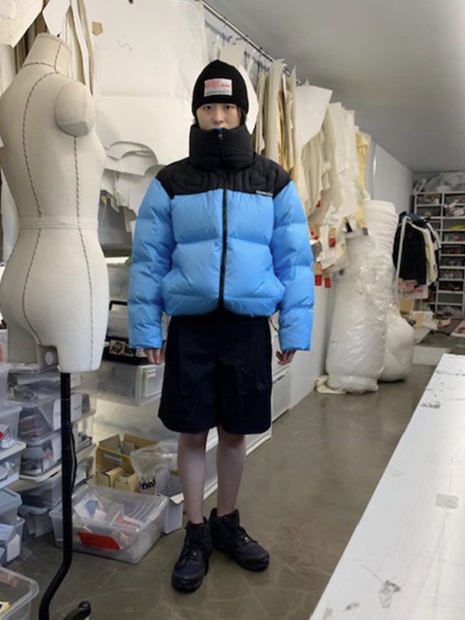 The Museum Visitor Heart Stitched Puffer Down Jacket Sky Blue - 22FW 착용 스타일