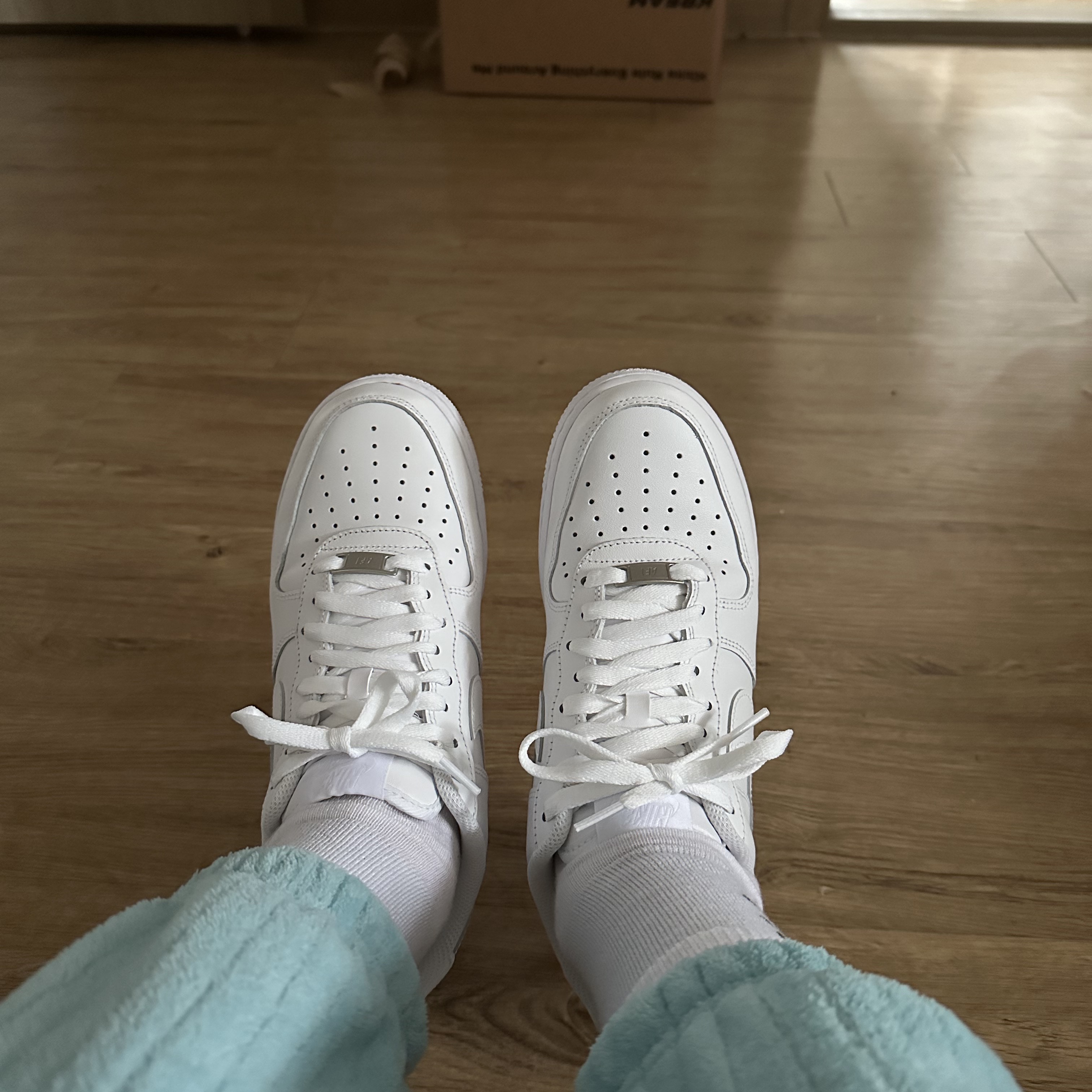 Nike Air Force 1 '07 Low White 착용 스타일