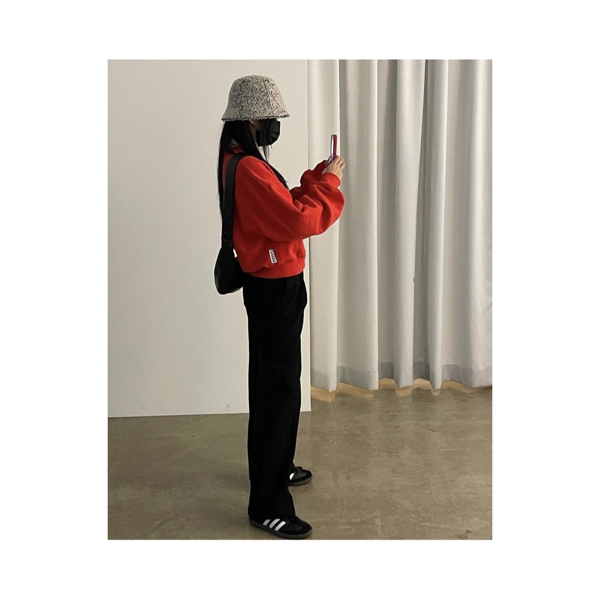 (W) The North Face White Label Novelty Nuptse Down Jacket Black, Lemaire Small Croissant Bag Soft Nappa Leather Black 착용 스타일 - 1