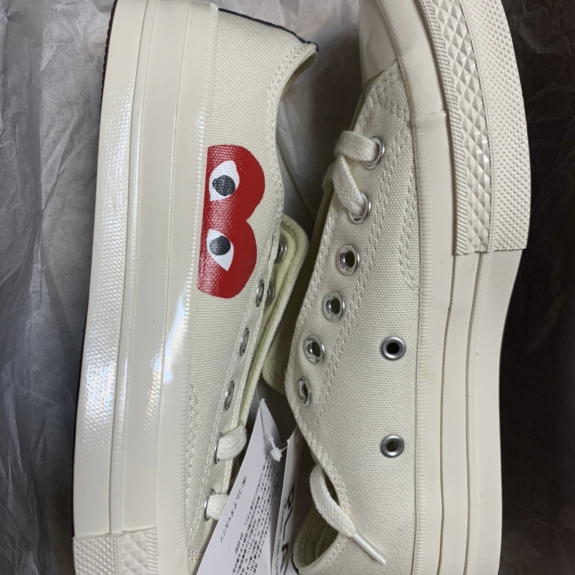 Converse x Play Comme des Garcons Chuck 70 Ox White 착용 스타일