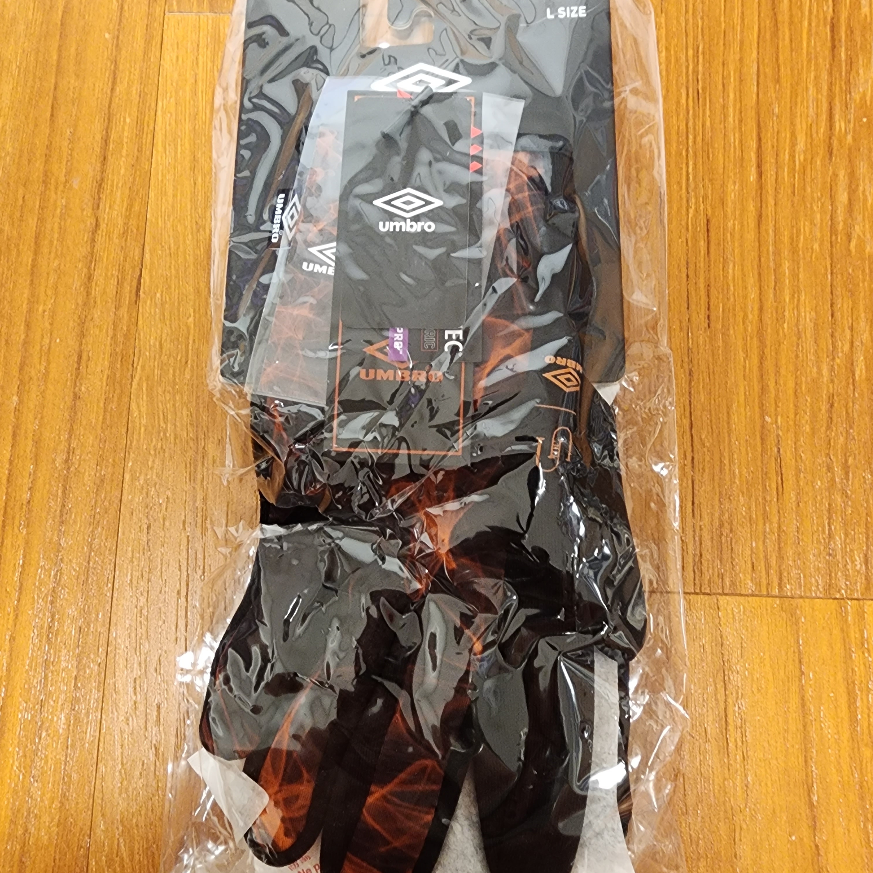 Undermycar x Umbro Stretch Gloves 착용 스타일 - 1