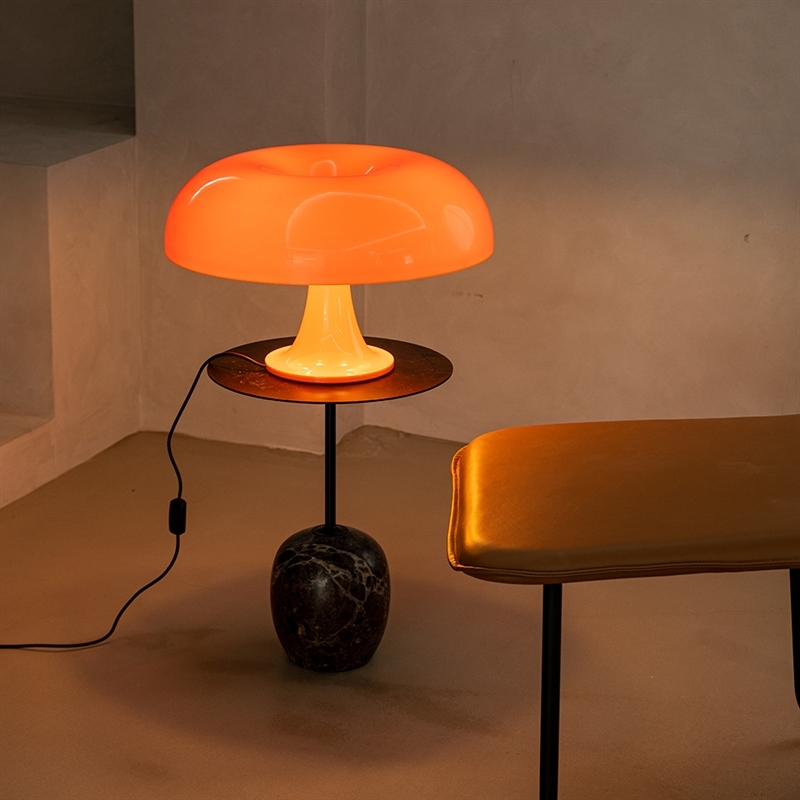 Artemide Nesso Orange 착용 스타일