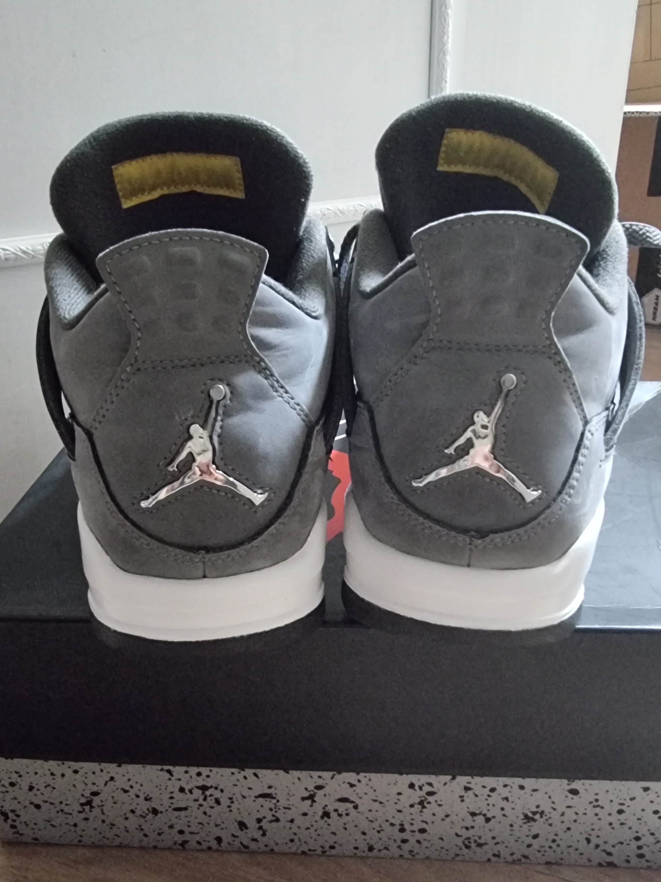 Jordan 4 Retro Cool Grey 2019 착용 스타일 - 3