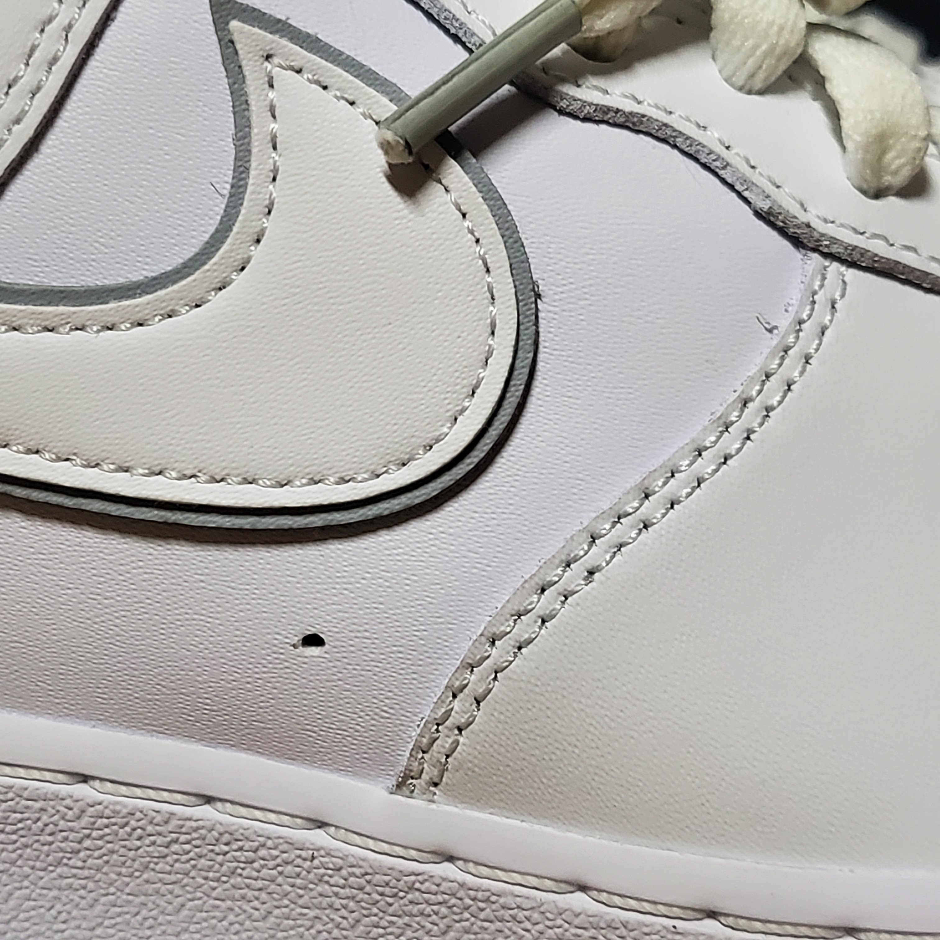 Nike Air Force 1 '07 White Wolf Grey 착용 스타일 - 5