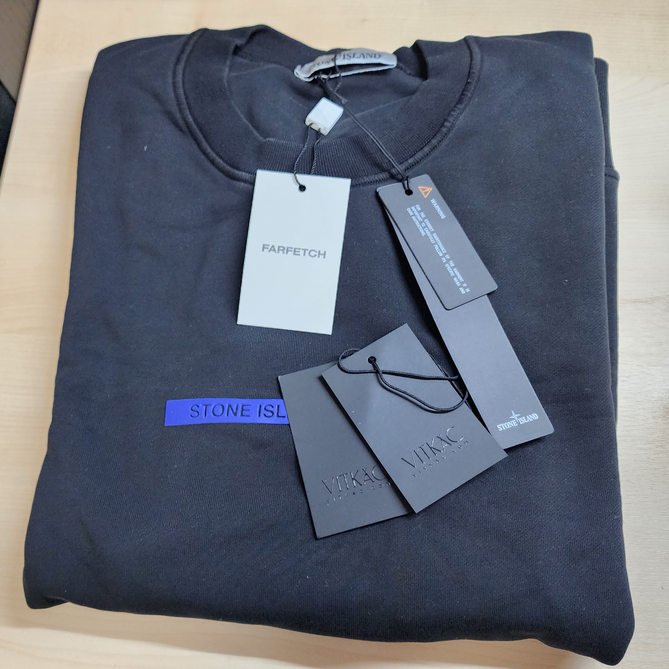 Stone Island 63085 Logo Print Cotton Sweatshirt Black - 22SS 착용 스타일 - 3