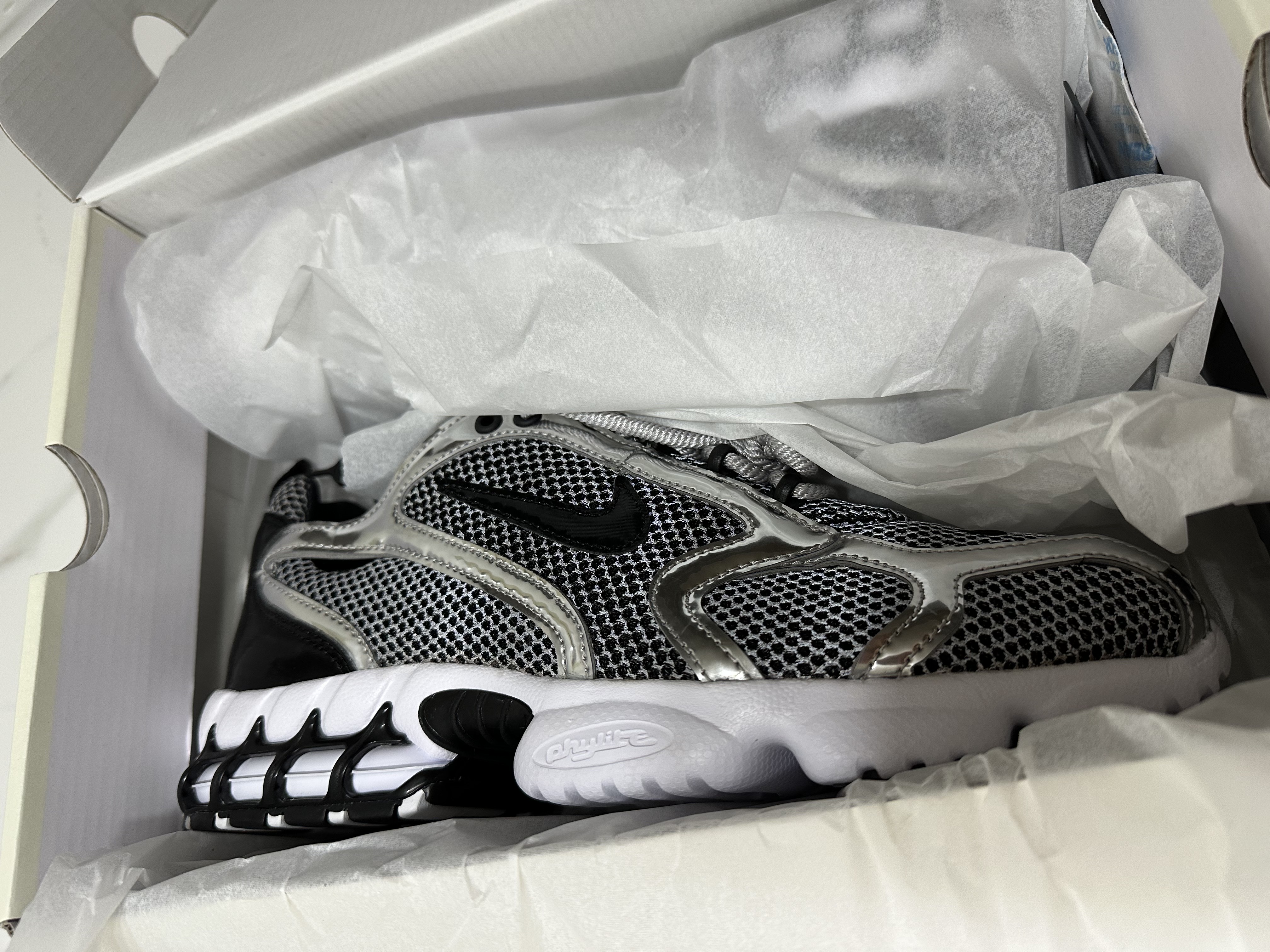 Nike x Stussy Air Zoom Spiridon Cage 2 Pure Platinum 착용 스타일 - 1