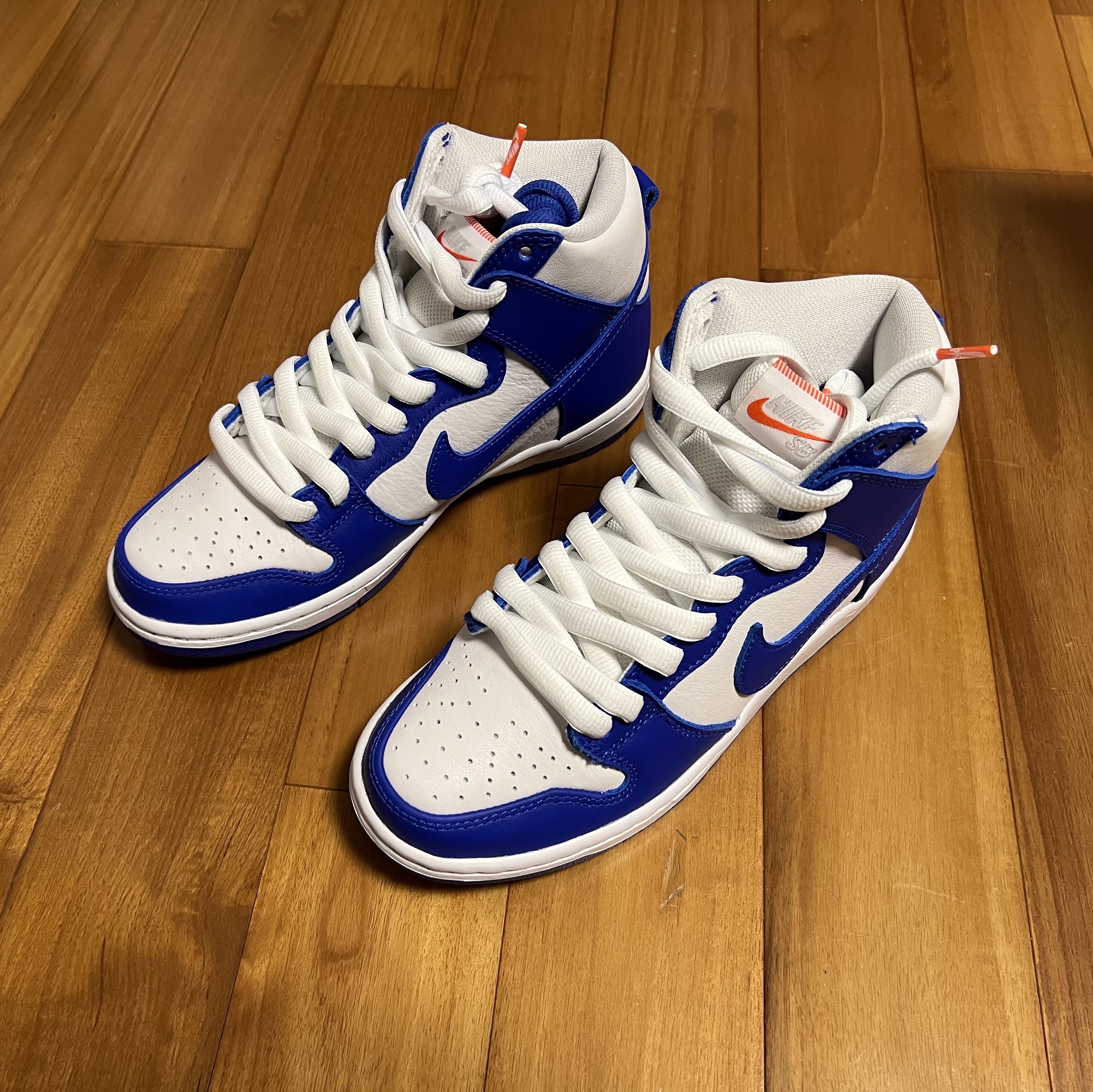 Nike SB Dunk High Pro ISO Kentucky 착용 스타일