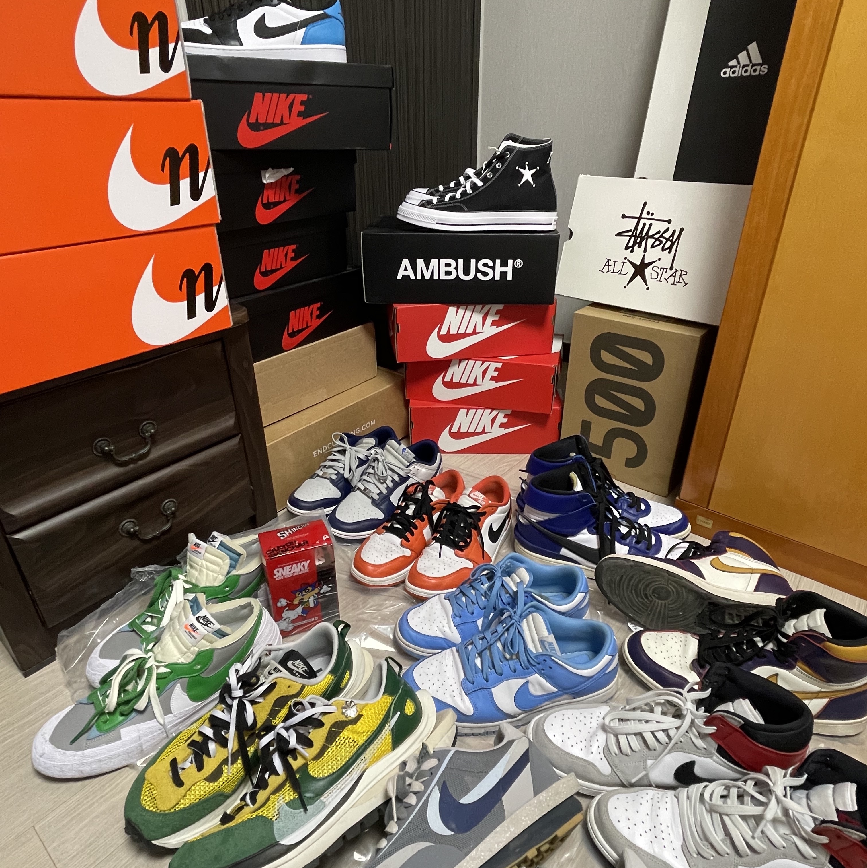 Nike x NBA Dunk Low Retro EMB Nets, Jordan 1 Low OG Starfish 착용 스타일
